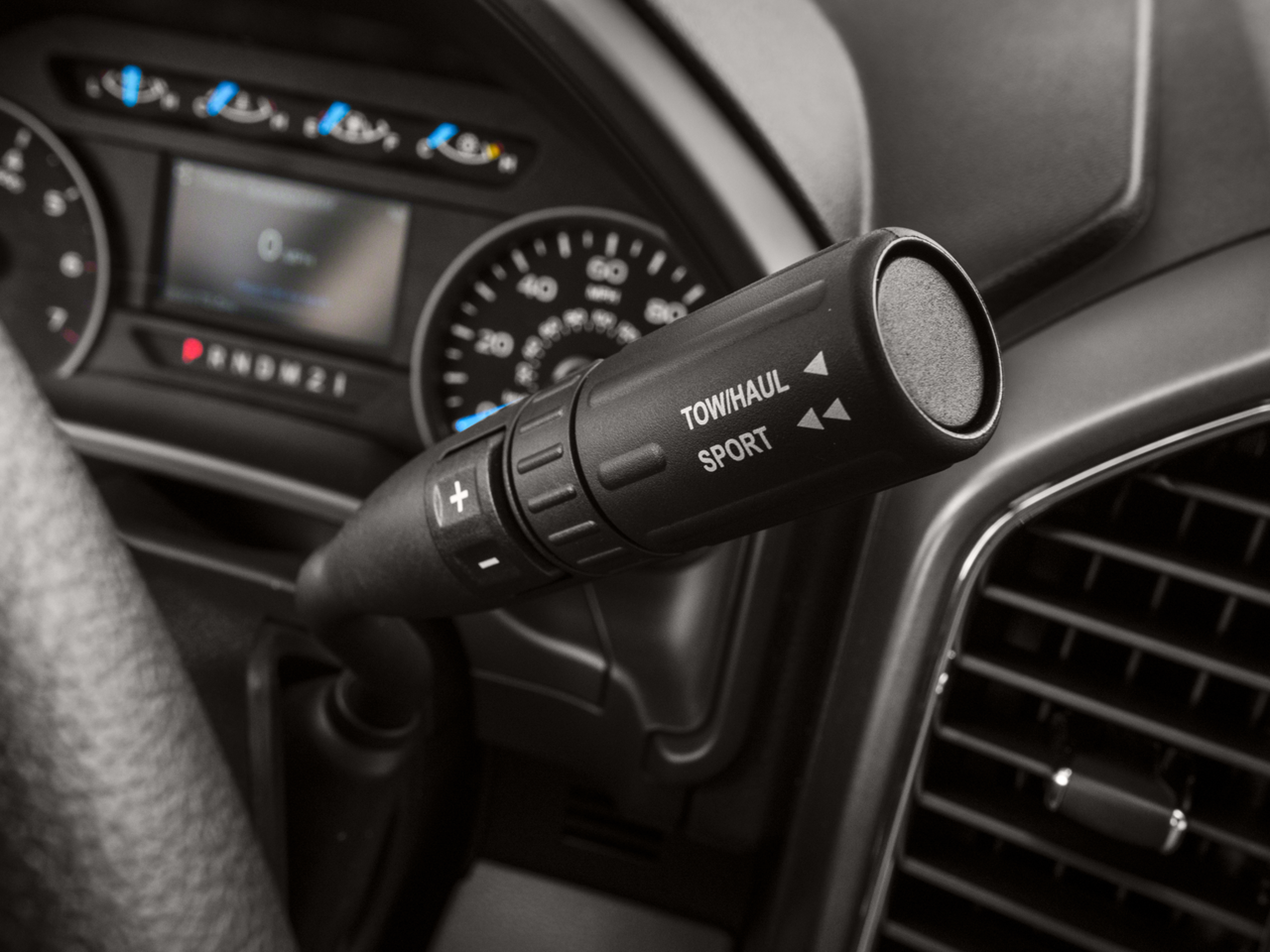 2017 Ford F-150 XLT 4WD *WELL MAINTAINED!*