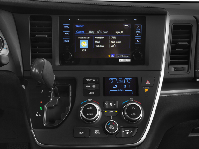 2016 Toyota Sienna SE Premium *ROOMY AND RELIABLE!*