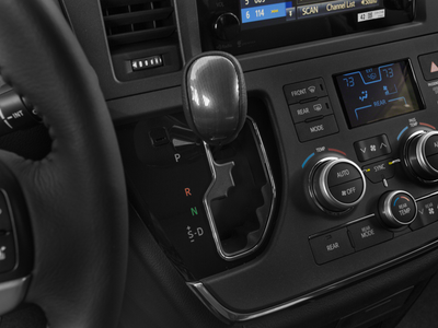 2016 Toyota Sienna SE Premium *ROOMY AND RELIABLE!*