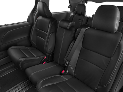 2016 Toyota Sienna SE Premium *ROOMY AND RELIABLE!*