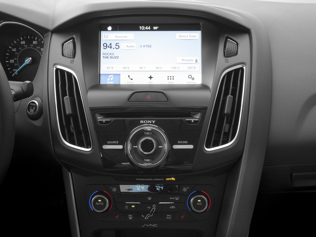 2017 Ford Focus Titanium *1-OWNER*