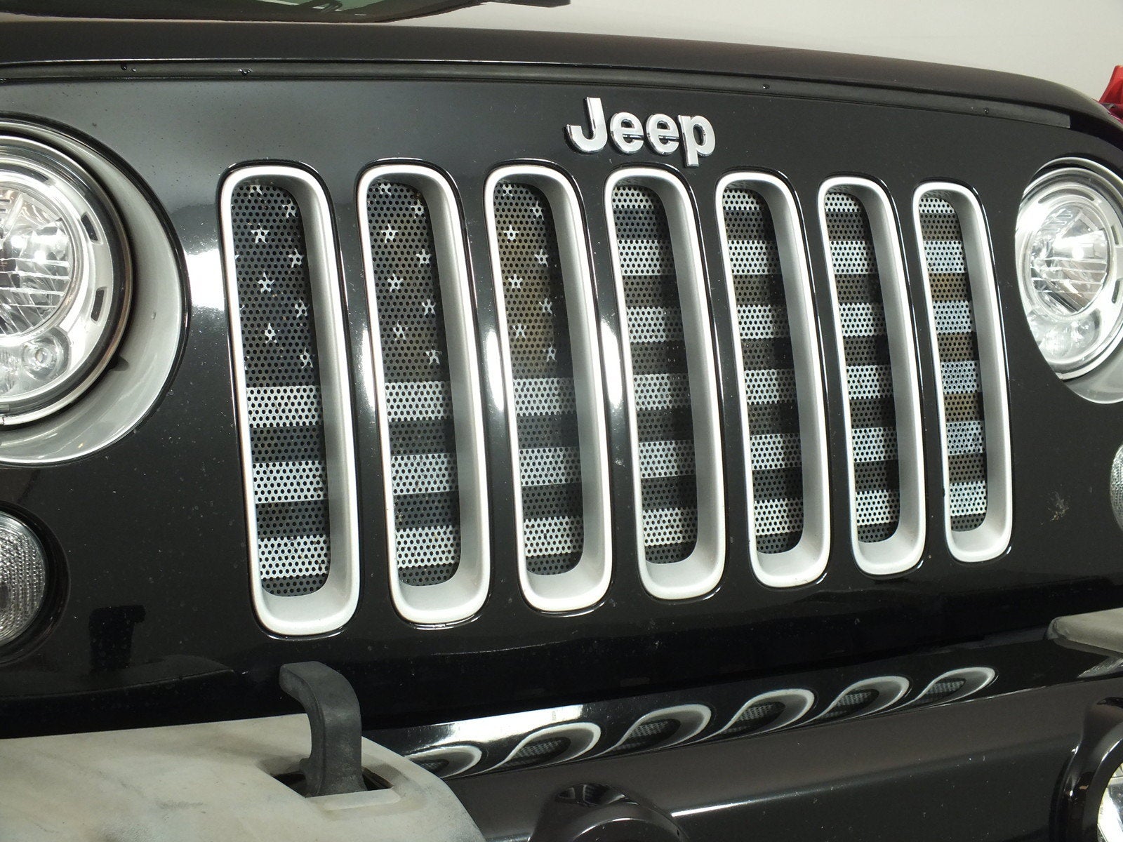 2017 Jeep Wrangler Sahara 4WD *CLEAN CARFAX!*