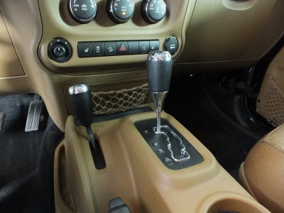 2017 Jeep Wrangler Sahara 4WD *CLEAN CARFAX!*