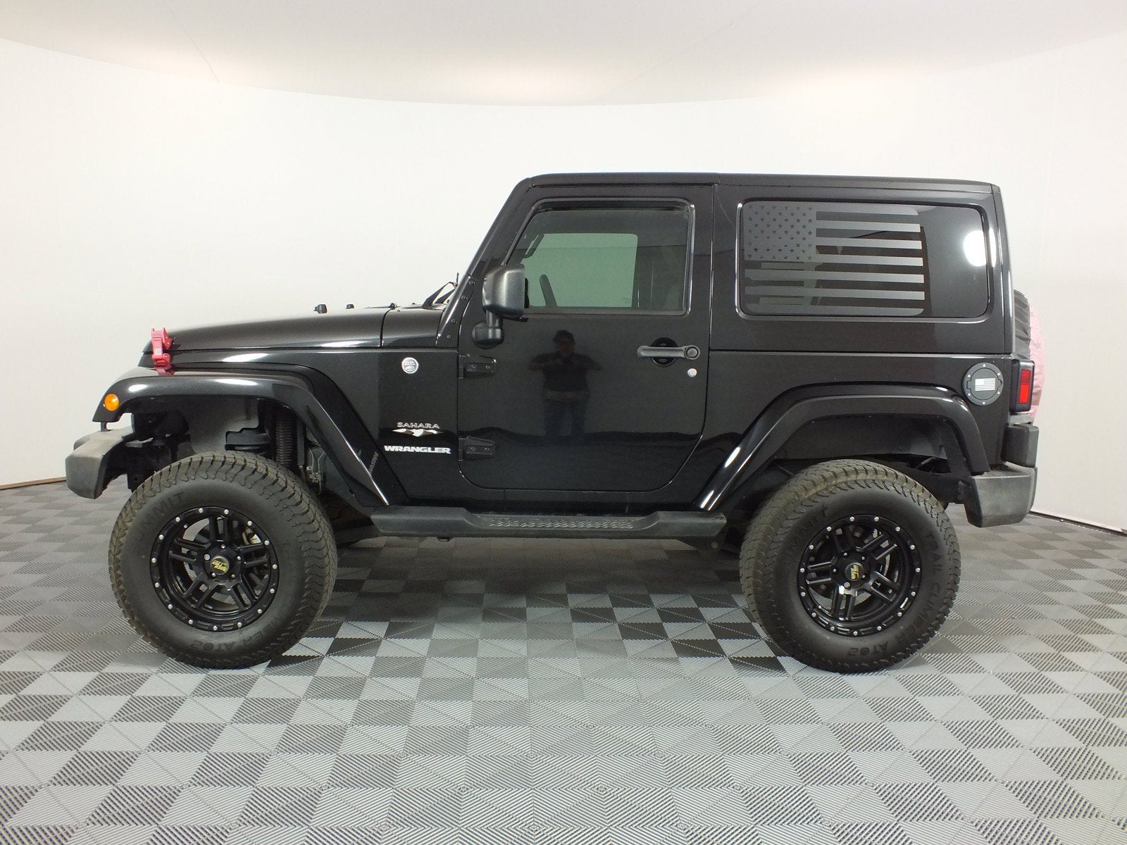 2017 Jeep Wrangler Sahara 4WD *CLEAN CARFAX!*