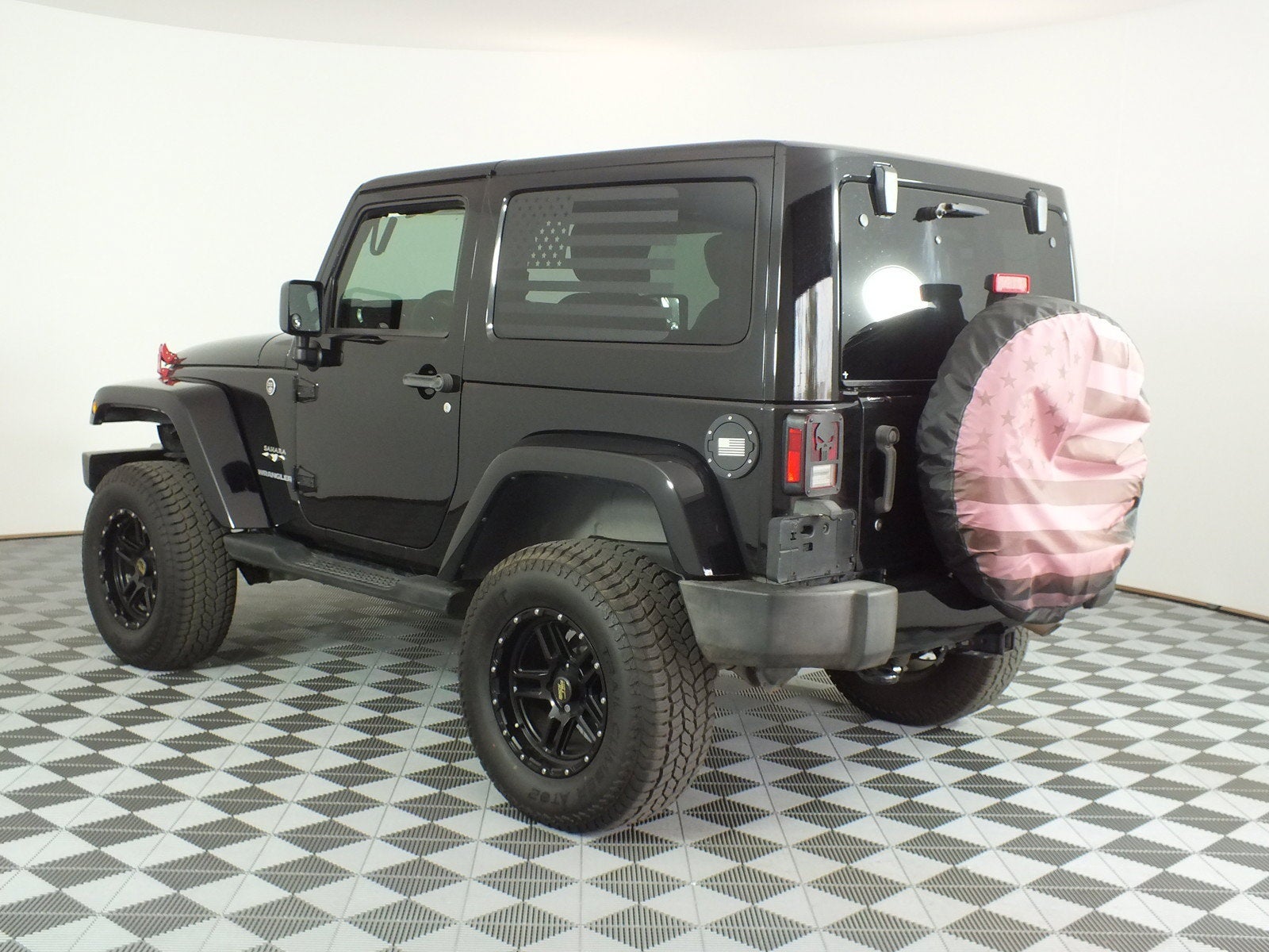 2017 Jeep Wrangler Sahara 4WD *CLEAN CARFAX!*