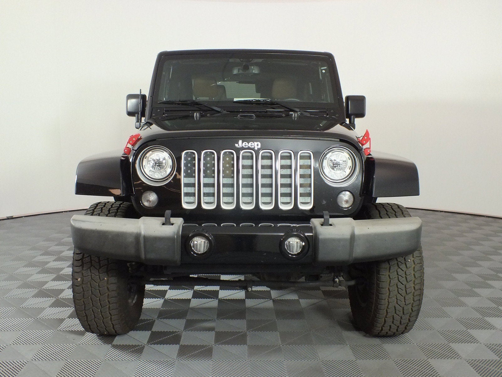 2017 Jeep Wrangler Sahara 4WD *CLEAN CARFAX!*
