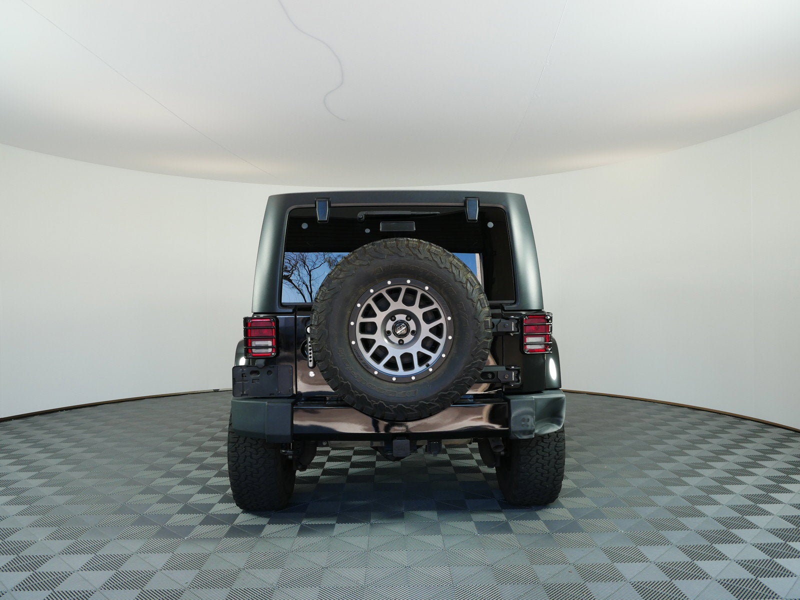 2017 Jeep Wrangler Unlimited Sahara 4WD *HIT THE TRAILS!*