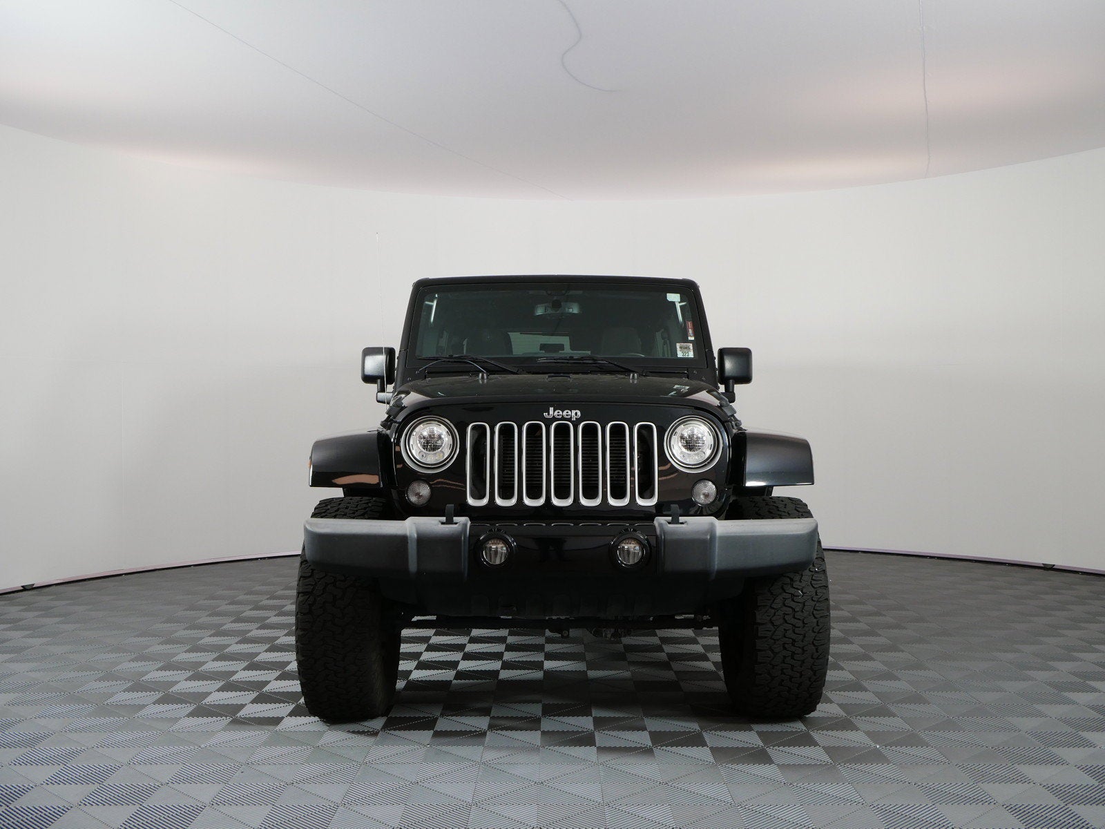 2017 Jeep Wrangler Unlimited Sahara 4WD *HIT THE TRAILS!*
