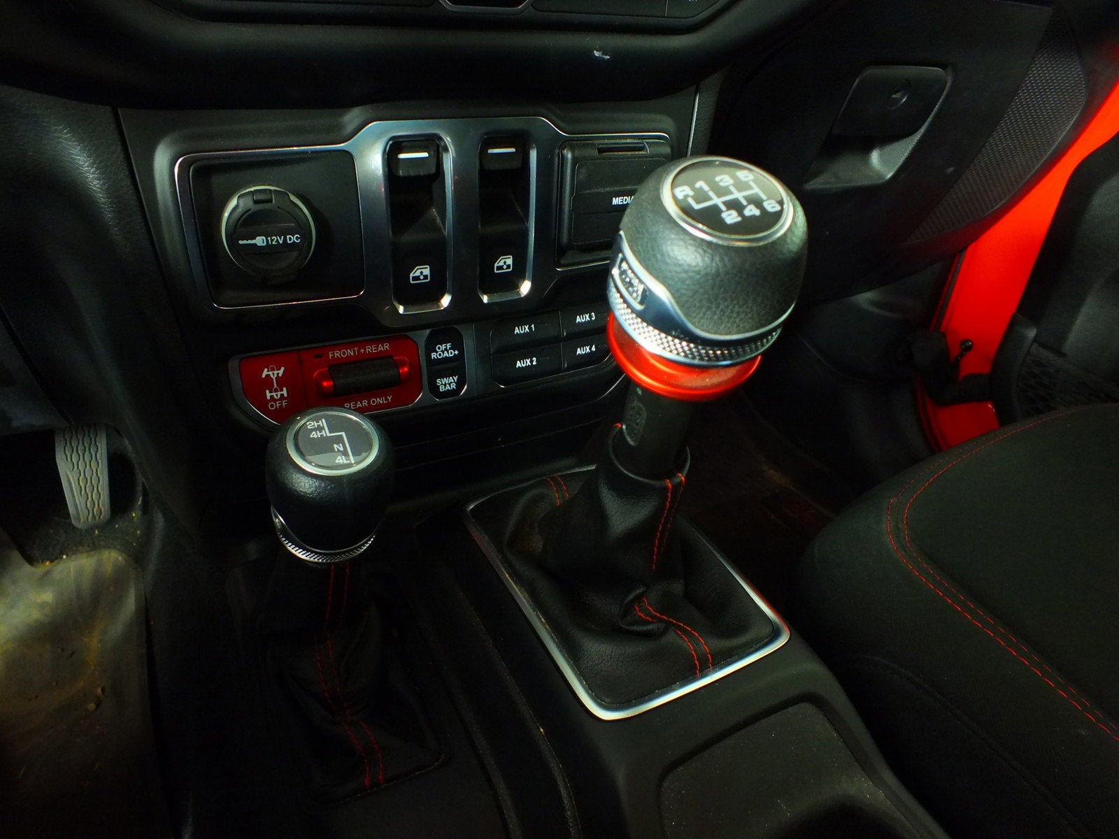 2021 Jeep Wrangler Rubicon 4WD *CLEAN CARFAX! MANUAL TRANSMISSION!*