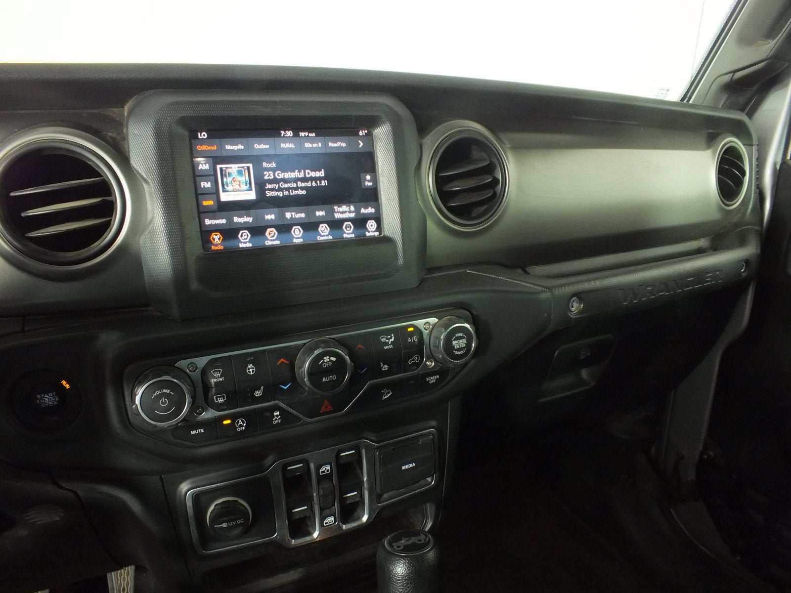 2018 Jeep Wrangler Unlimited Sport S 4WD *CLEAN CARFAX*