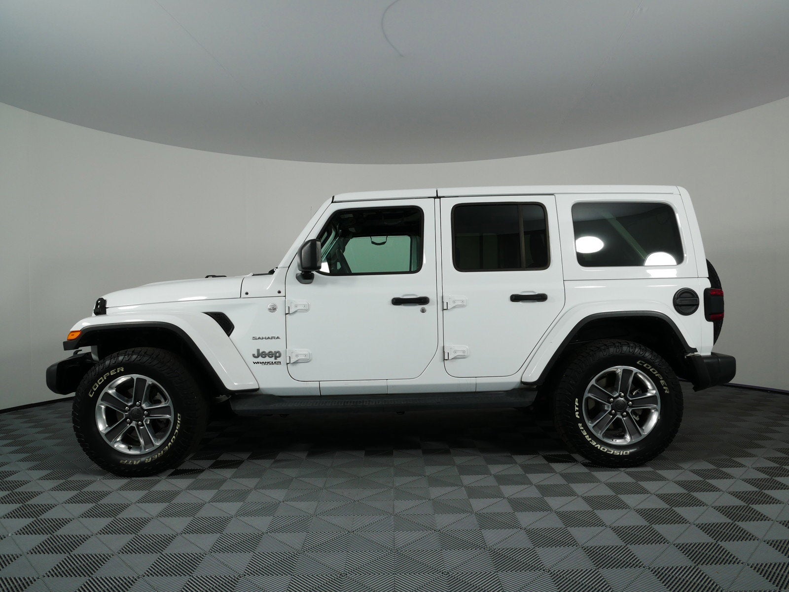 2021 Jeep Wrangler Unlimited Sahara 4WD *HIT THE TRAILS FOR FUN!*