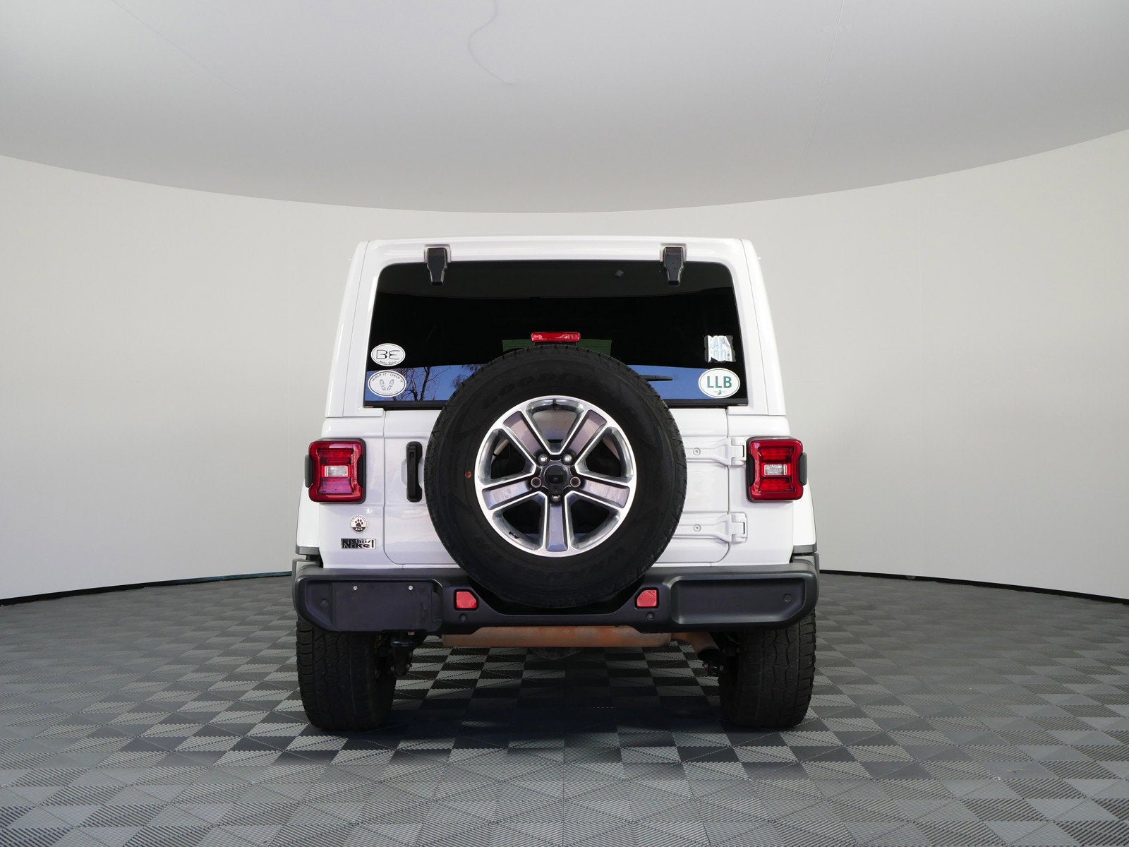 2021 Jeep Wrangler Unlimited Sahara 4WD *HIT THE TRAILS FOR FUN!*