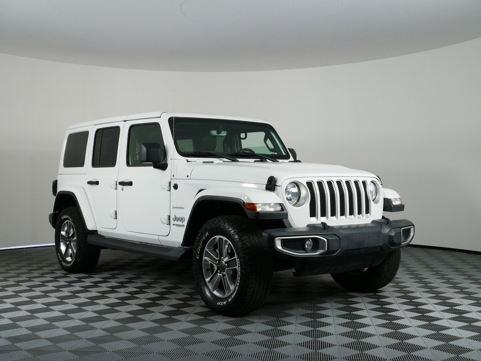2021 Jeep Wrangler Unlimited Sahara 4WD *HIT THE TRAILS FOR FUN!*