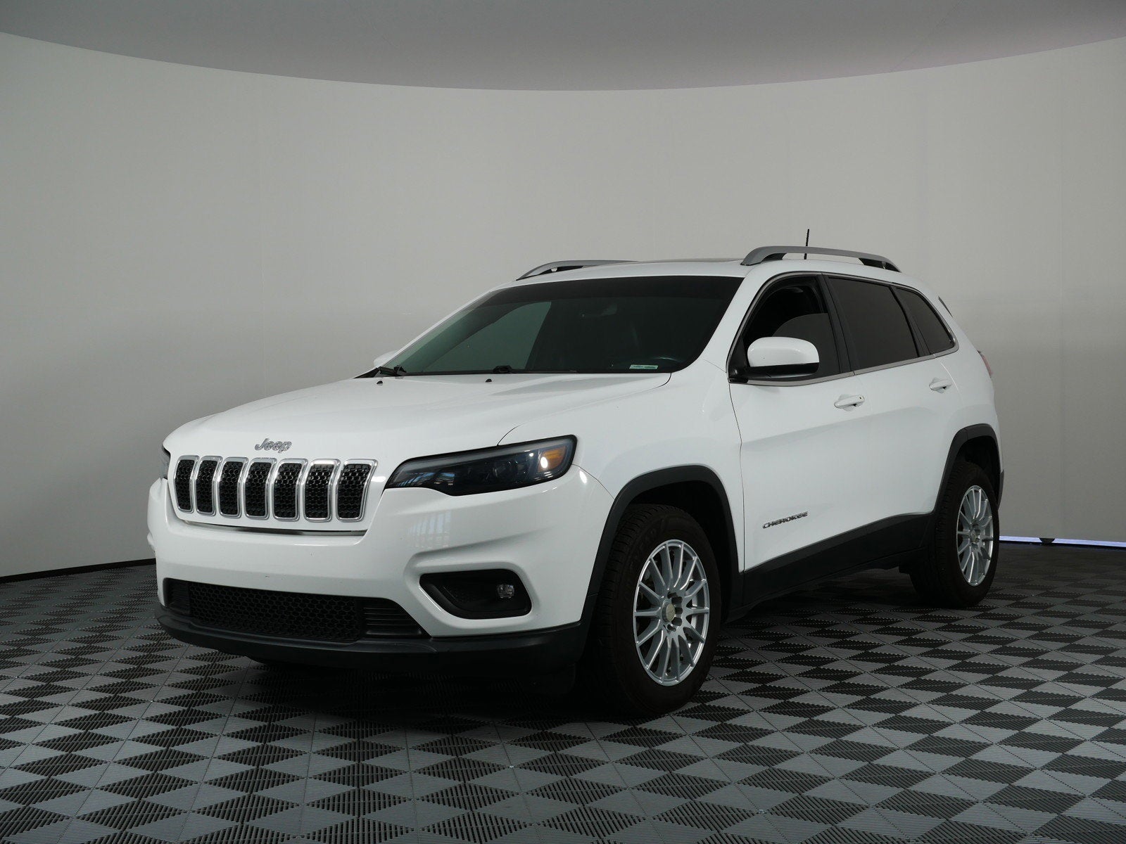 2019 Jeep Cherokee Latitude Plus *1 OWNER, CLEAN CARFAX!*