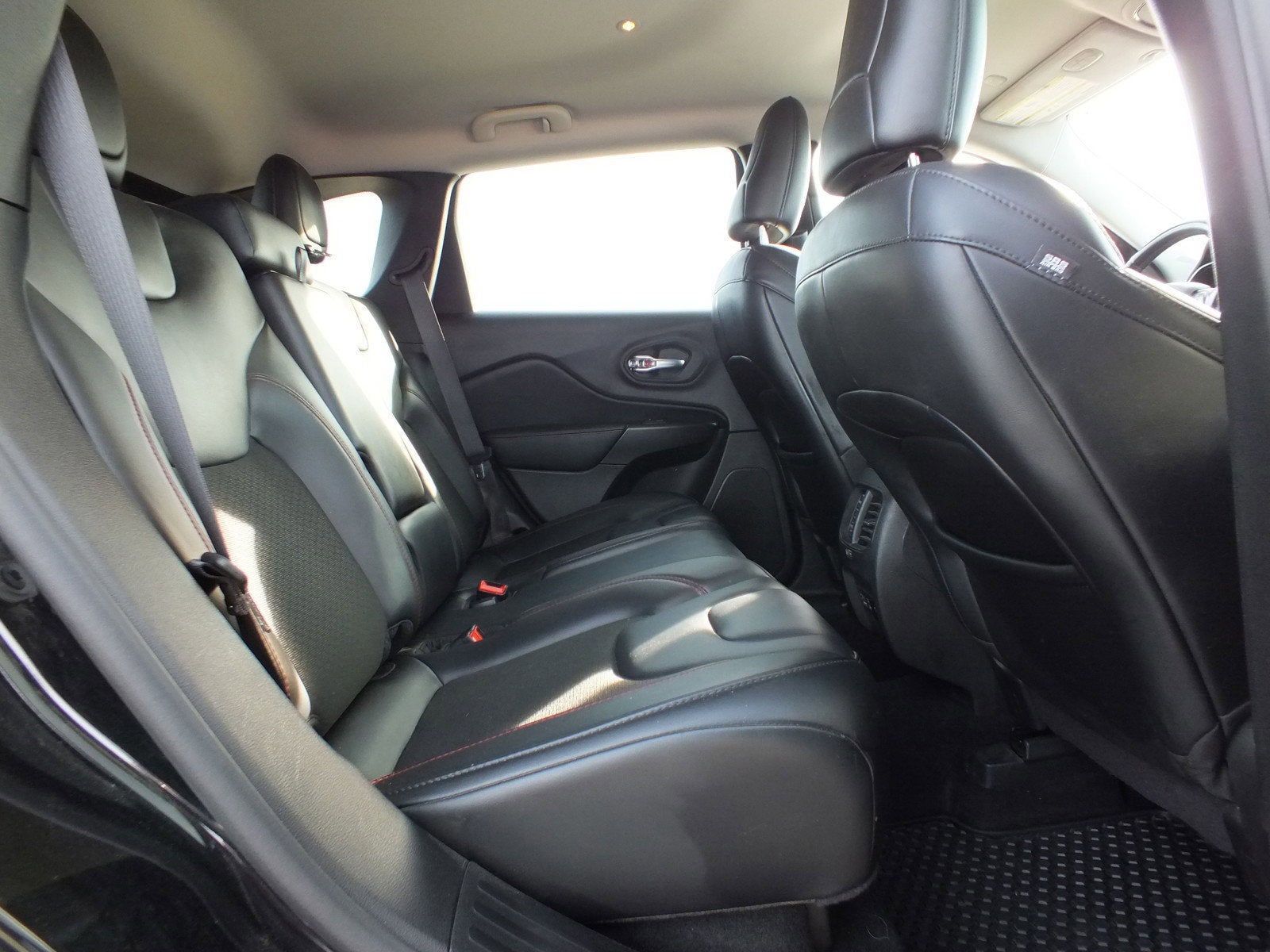 2021 Jeep Cherokee Trailhawk 4X4 *1 OWNER, CLEAN CARFAX!*