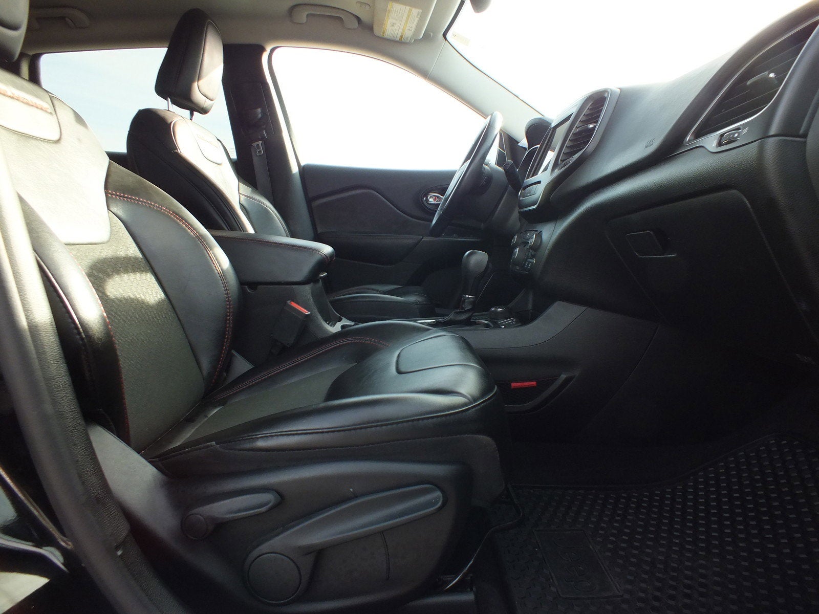 2021 Jeep Cherokee Trailhawk 4X4 *1 OWNER, CLEAN CARFAX!*