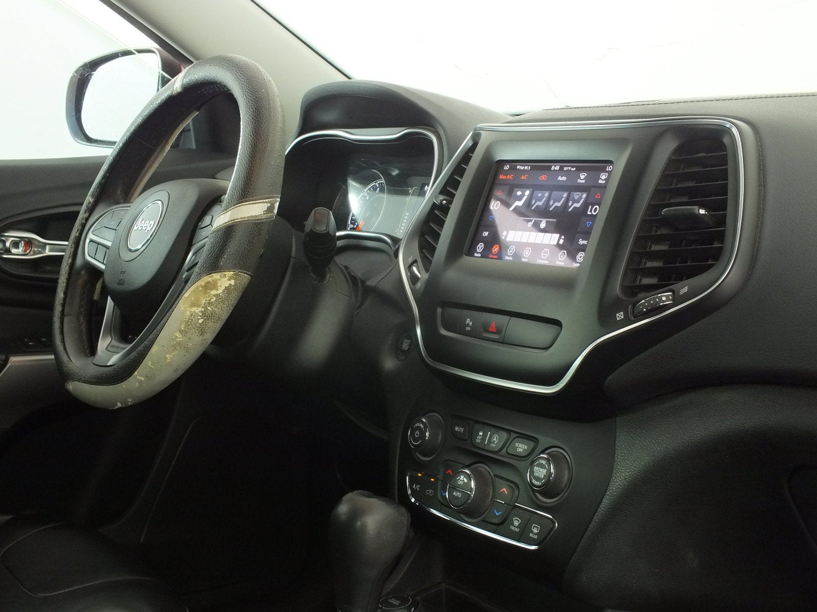 2019 Jeep Cherokee Latitude Plus 4WD *UNDER 65K MILES!*