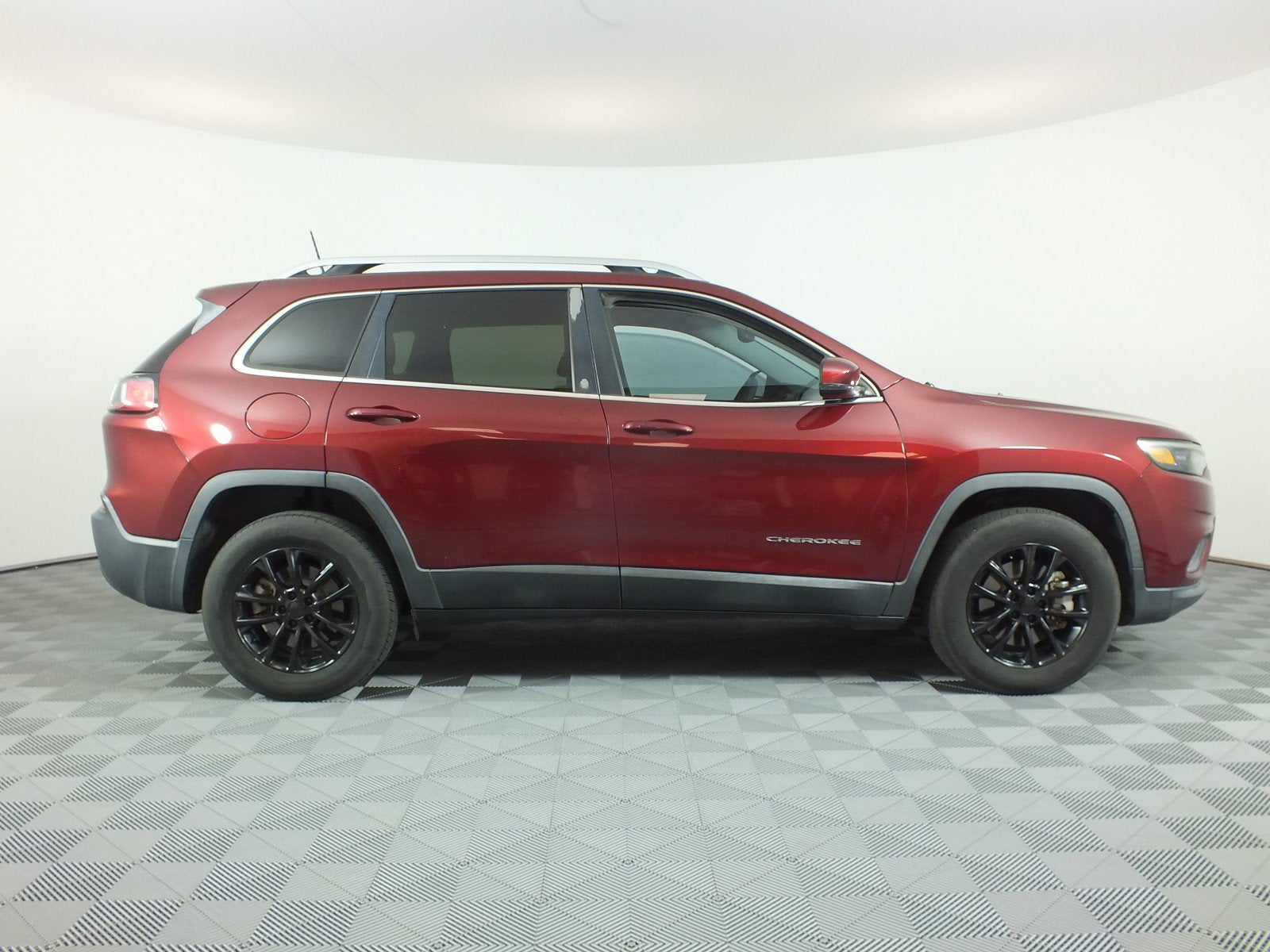 2019 Jeep Cherokee Latitude Plus 4WD *UNDER 65K MILES!*