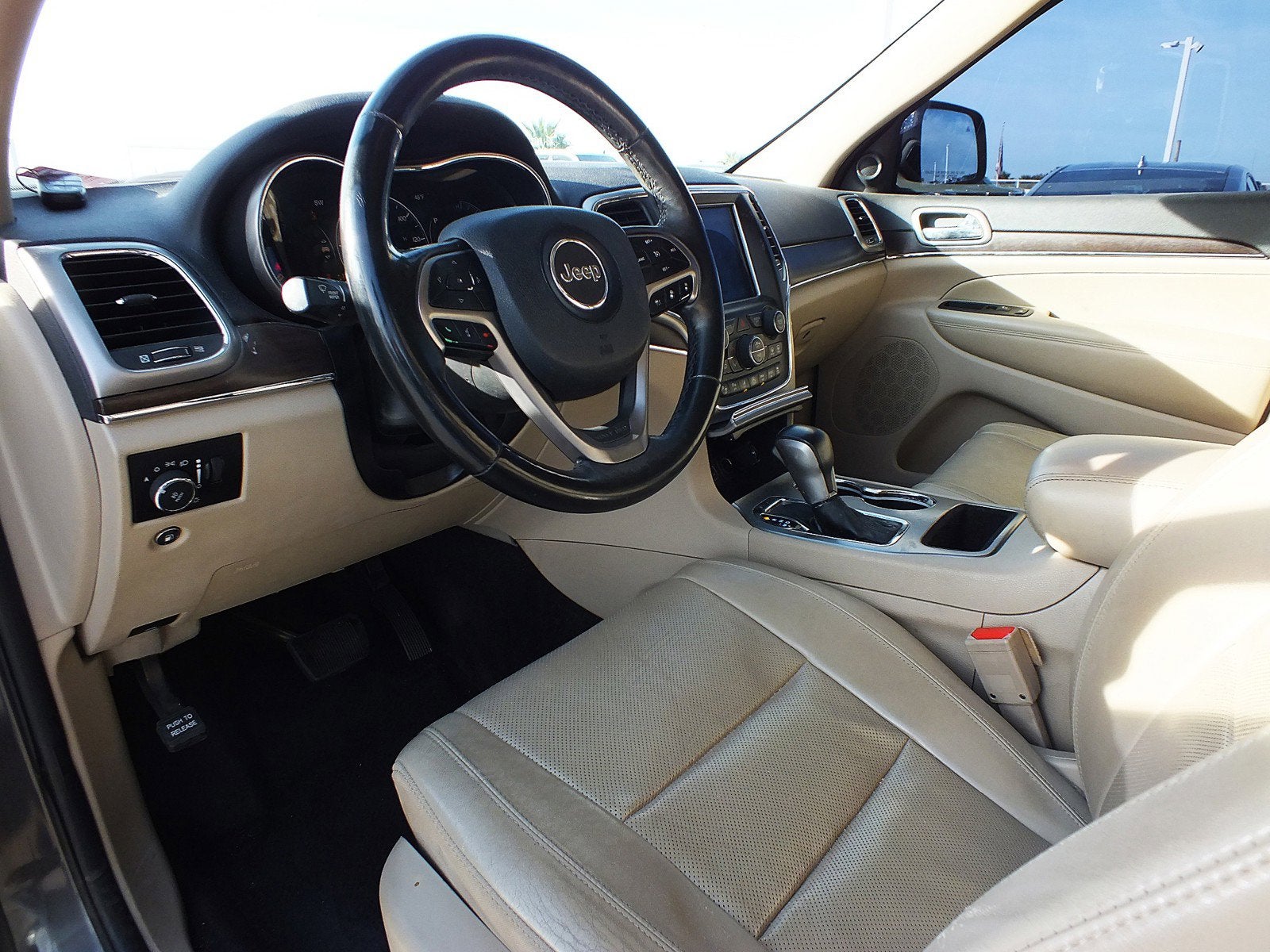 2018 Jeep Grand Cherokee Limited RWD *CLEAN CARFAX!*