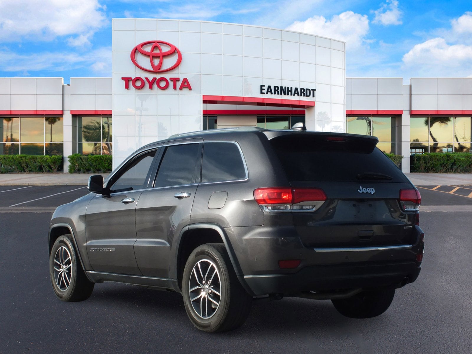 2018 Jeep Grand Cherokee Limited RWD *CLEAN CARFAX!*