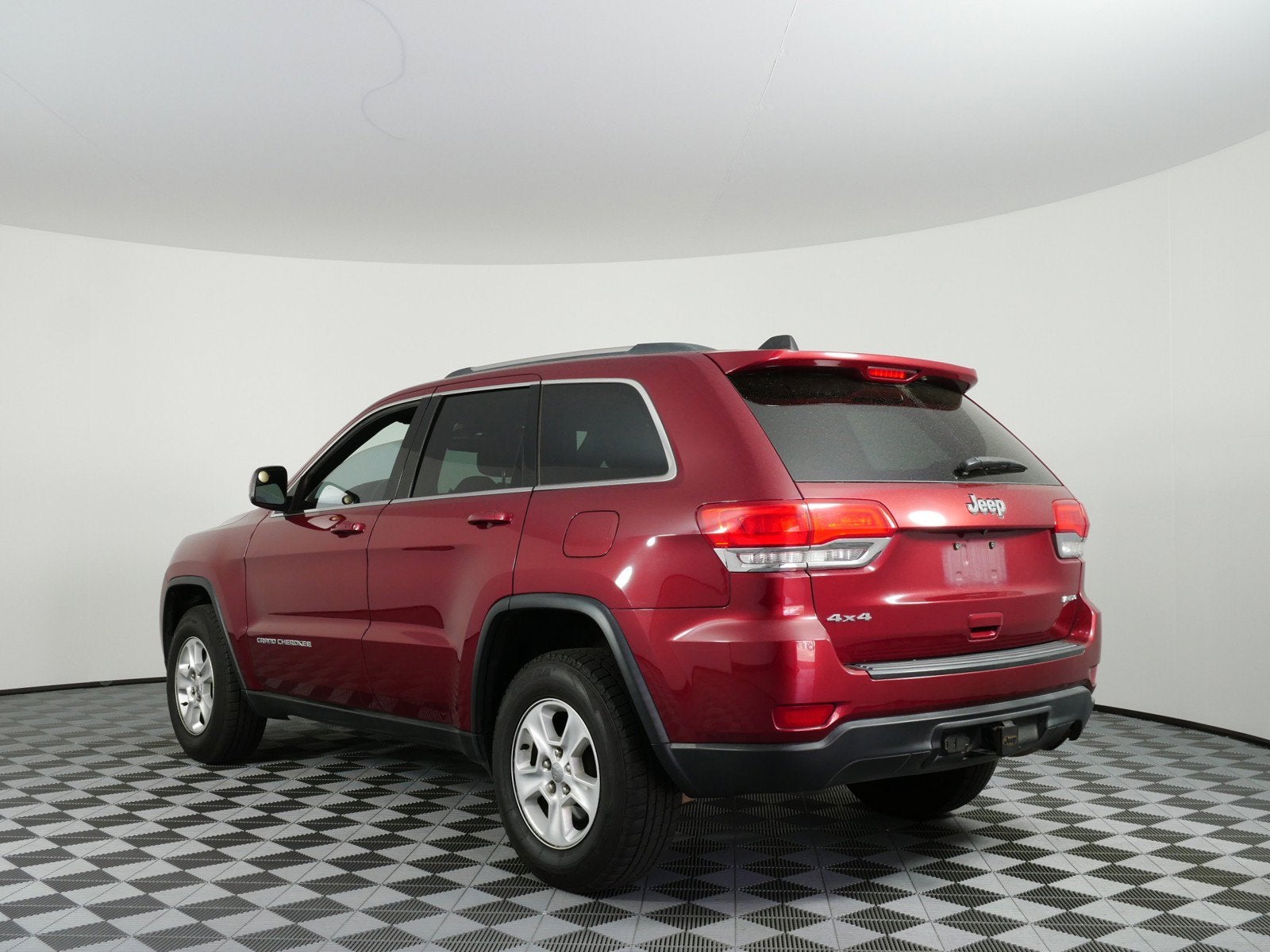 2015 Jeep Grand Cherokee Laredo 4WD *WELL MAINTAINED!*
