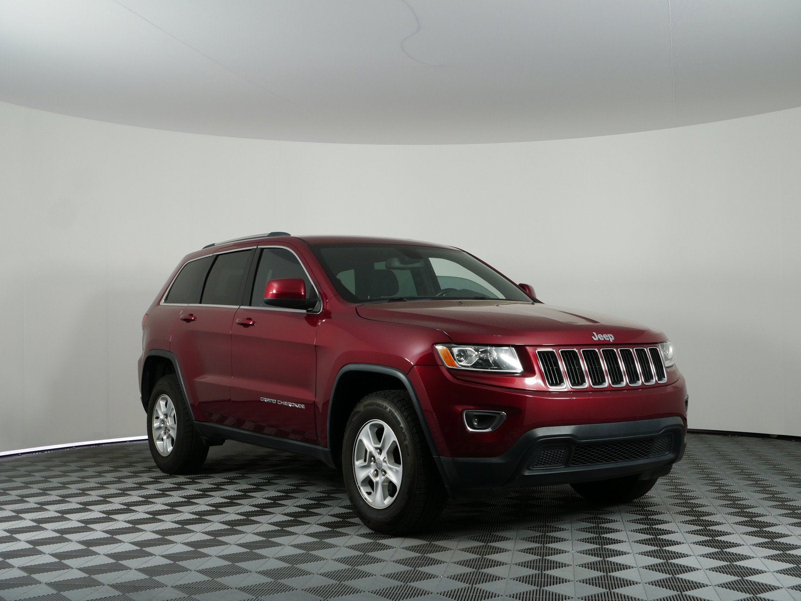 2015 Jeep Grand Cherokee Laredo 4WD *WELL MAINTAINED!*
