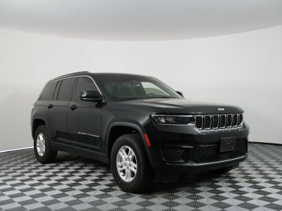 2025 Jeep Grand Cherokee Laredo 4WD *1-OWNER! CLEAN CARFAX!*
