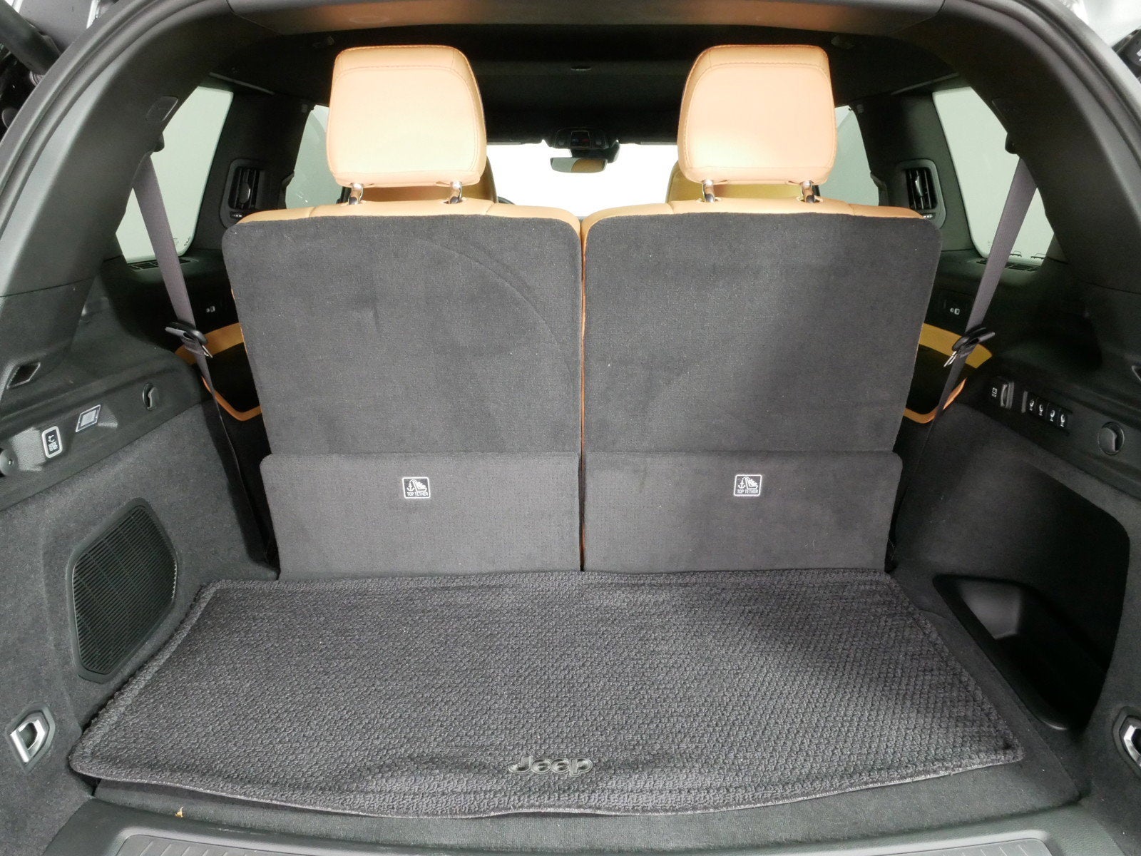 2025 Jeep Grand Cherokee L Summit 4X4 *CLEAN CARFAX, 1 OWNER!*