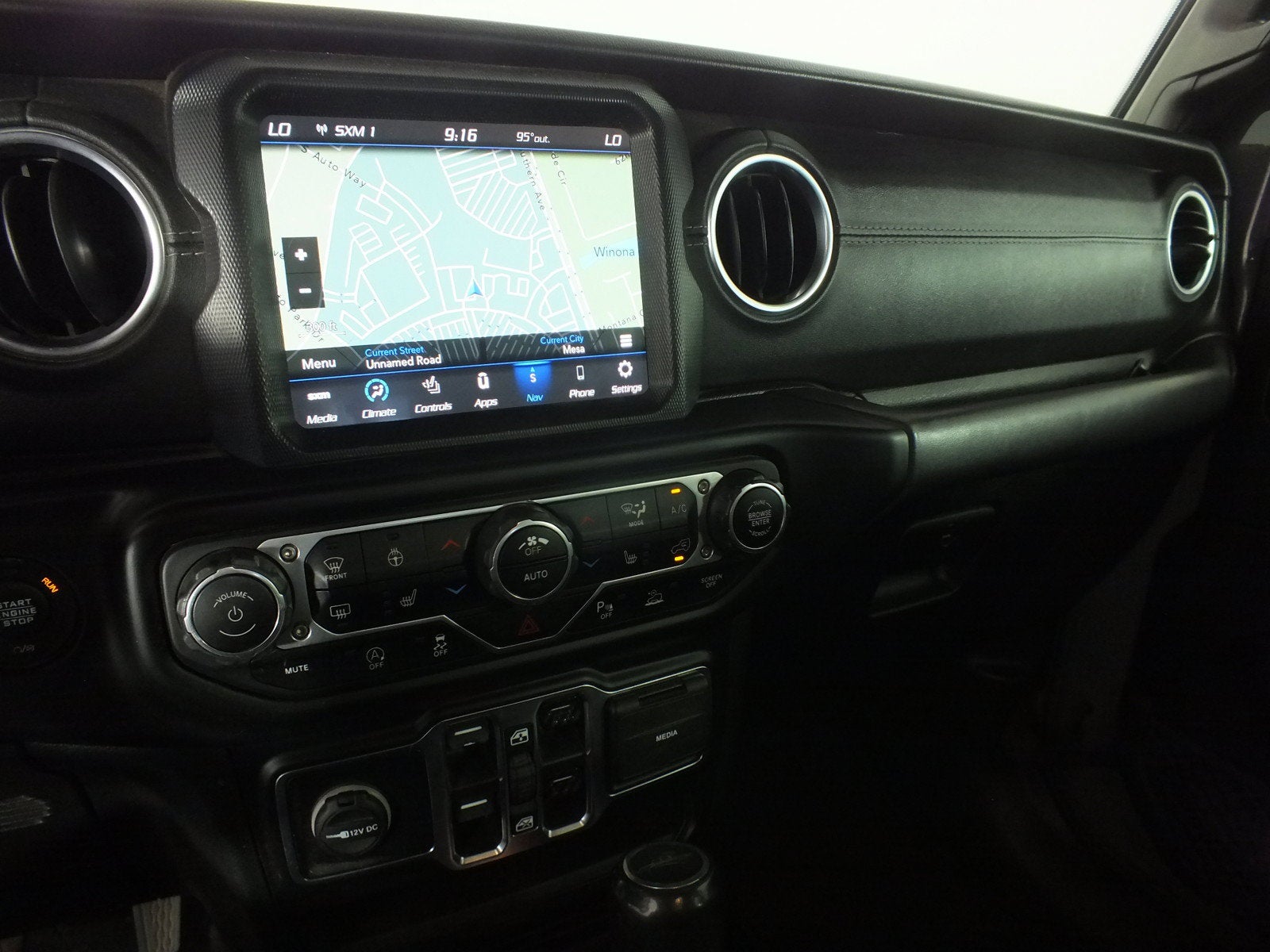 2020 Jeep Gladiator Overland 4WD *LOOKS GREAT!*