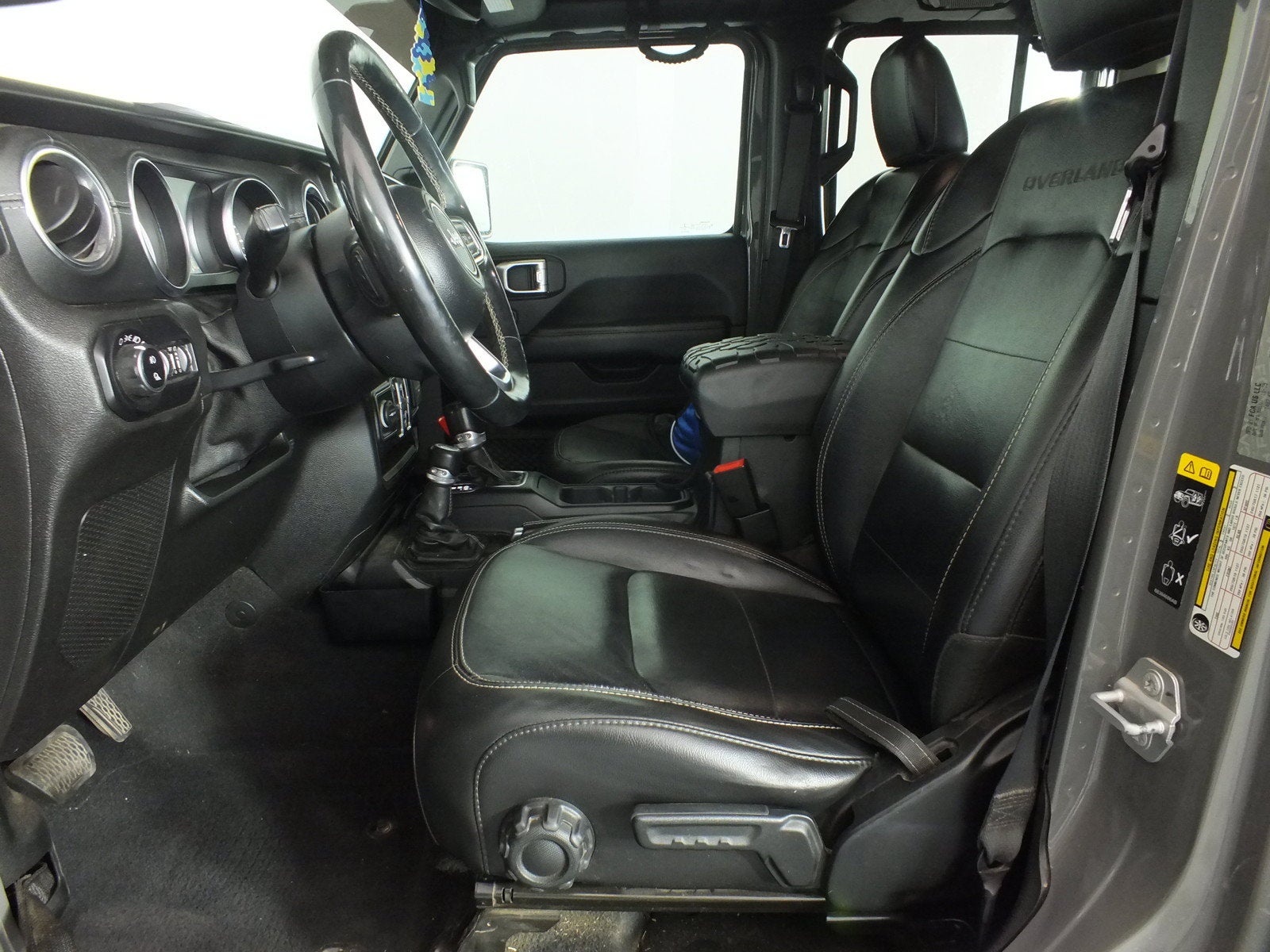 2020 Jeep Gladiator Overland 4WD *LOOKS GREAT!*