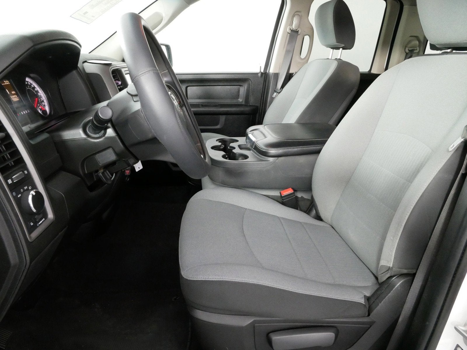 2022 RAM 1500 Classic Tradesman 4WD *1-OWNER, CLEAN CARFAX!*