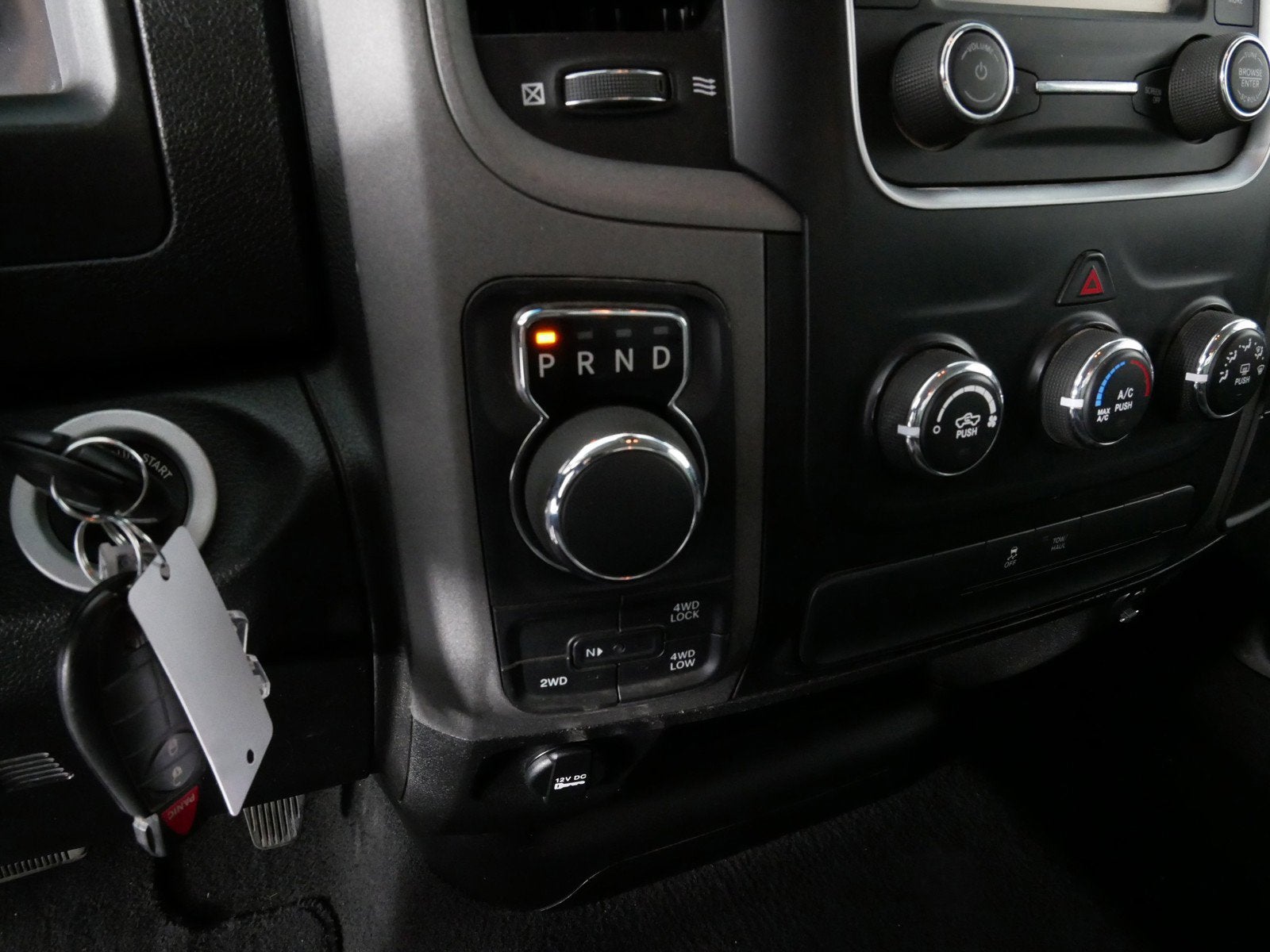 2022 RAM 1500 Classic Tradesman 4WD *1-OWNER, CLEAN CARFAX!*