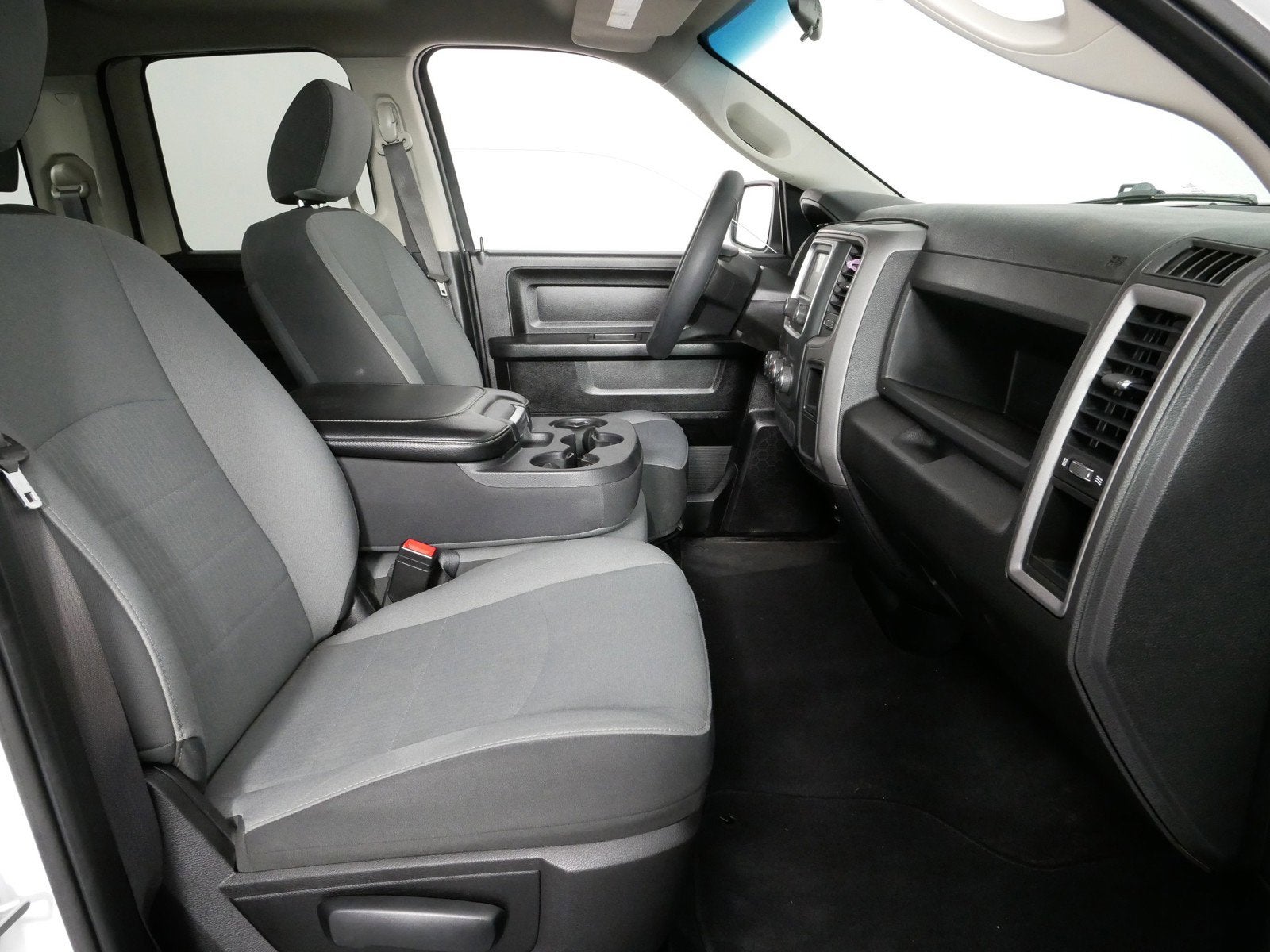 2022 RAM 1500 Classic Tradesman 4WD *1-OWNER, CLEAN CARFAX!*