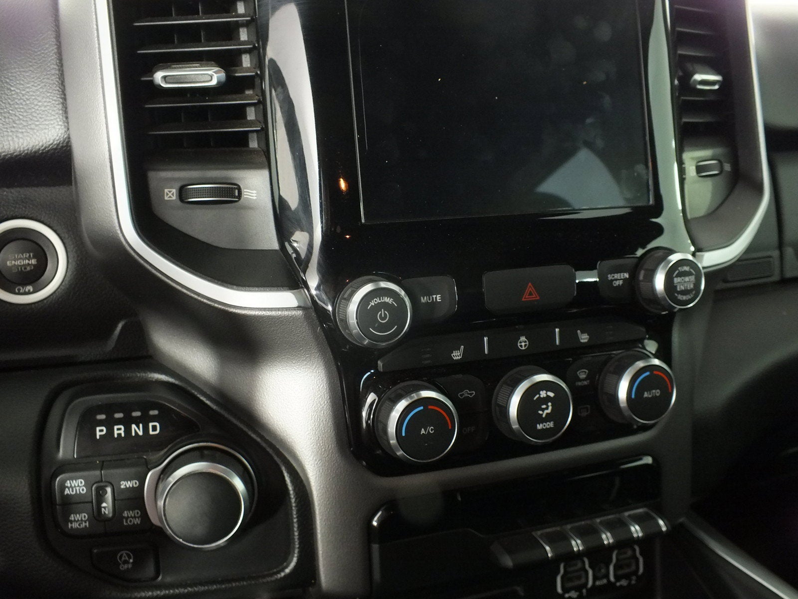 2019 RAM 1500 Big Horn/Lone Star 4WD *CLEAN CARFAX!*