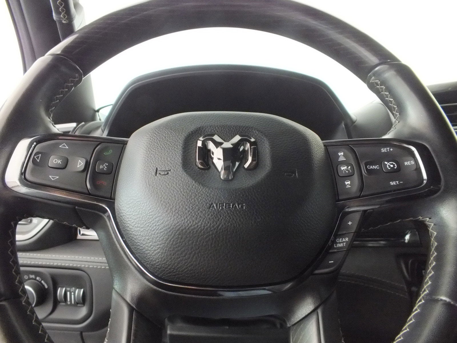 2022 RAM 1500 Limited 4WD *1-OWNER*