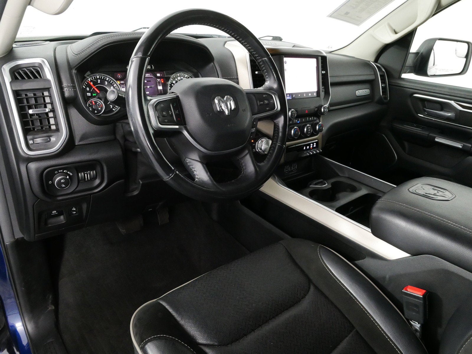 2022 RAM 1500 Laramie 4WD *CLEAN CARFAX*
