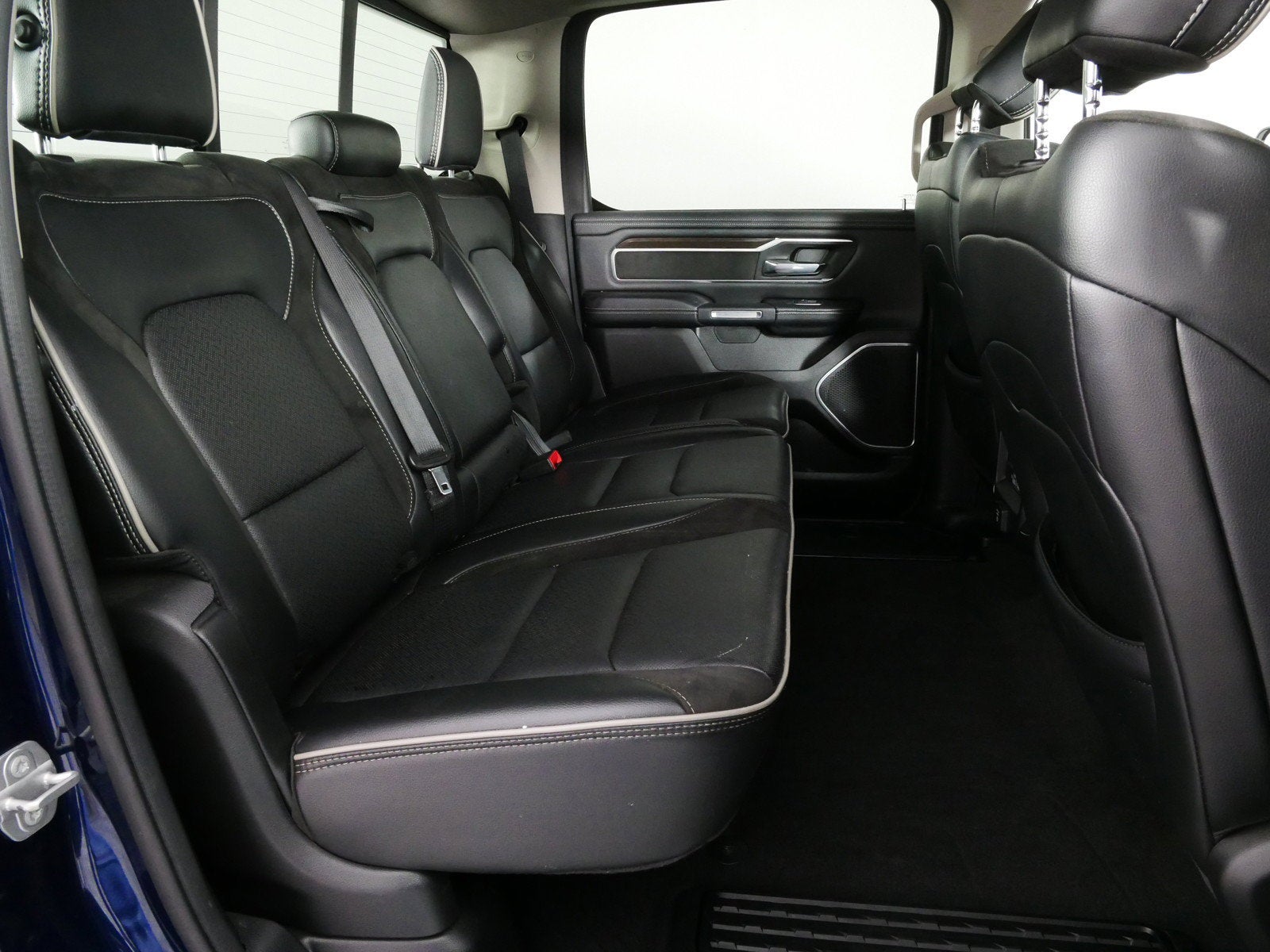 2022 RAM 1500 Laramie 4WD *CLEAN CARFAX*