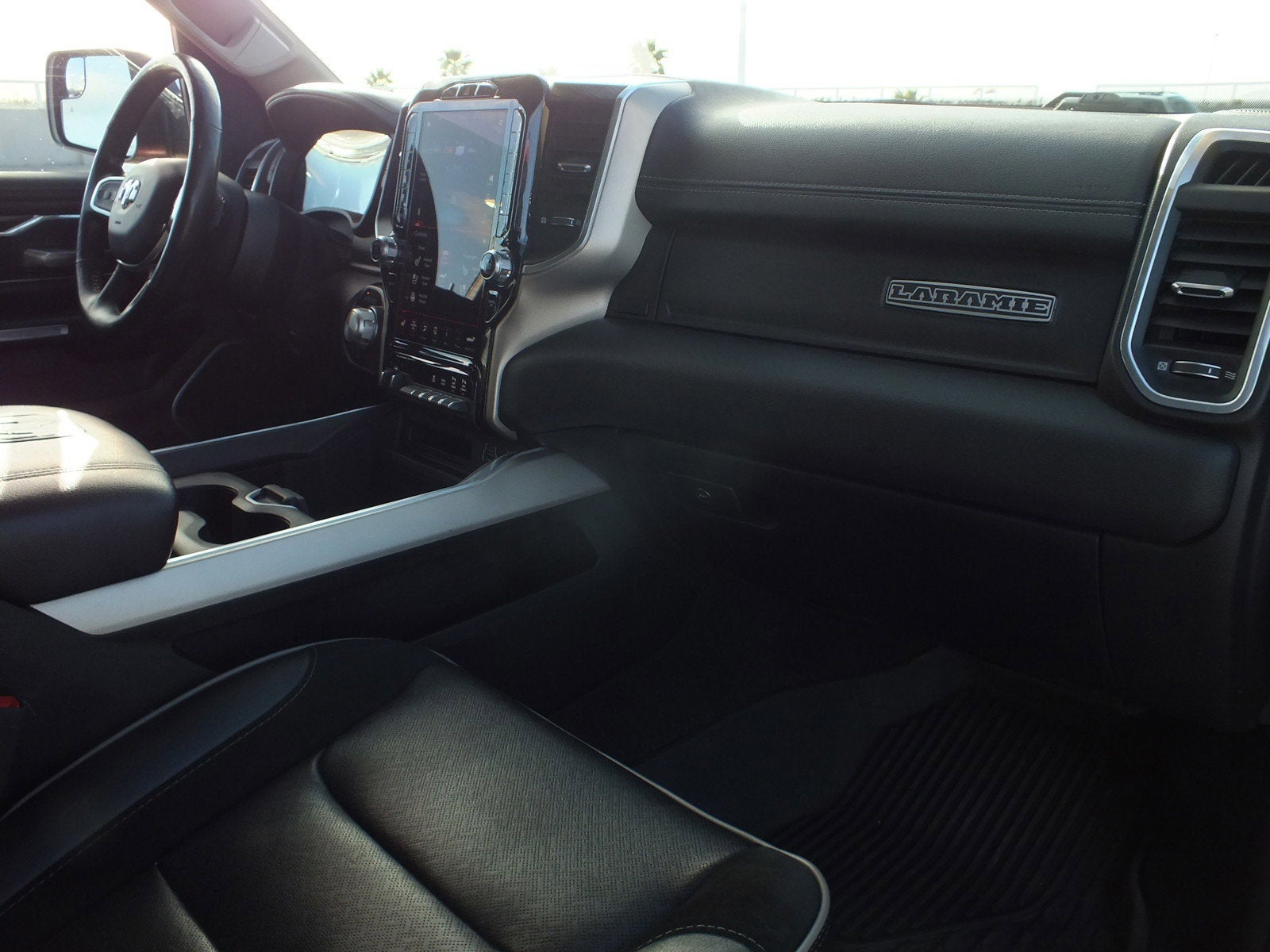 2020 RAM 1500 Laramie 4WD *1-OWNER*