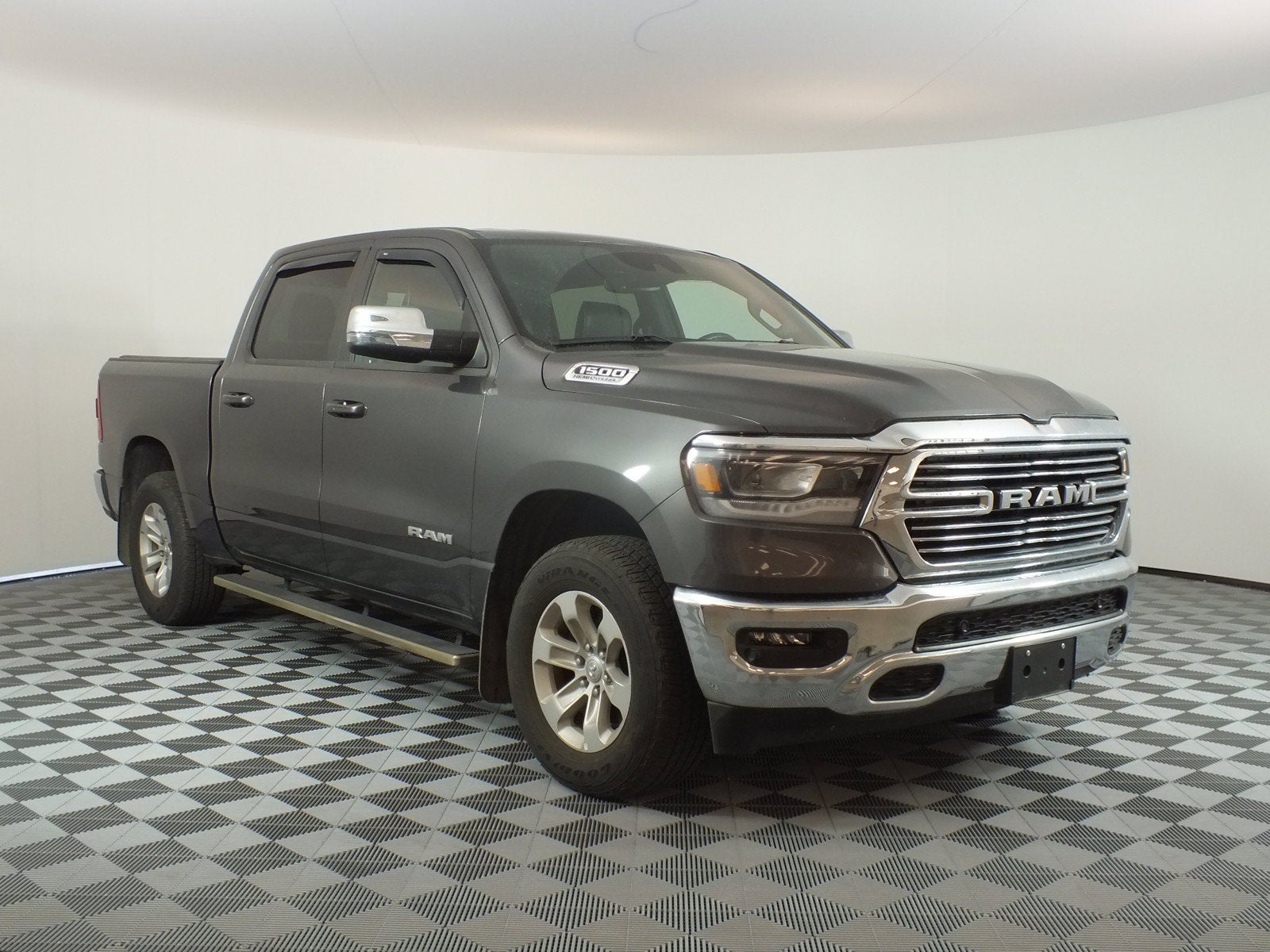 2024 RAM 1500 Laramie 4WD HYBRID *1-OWNER*