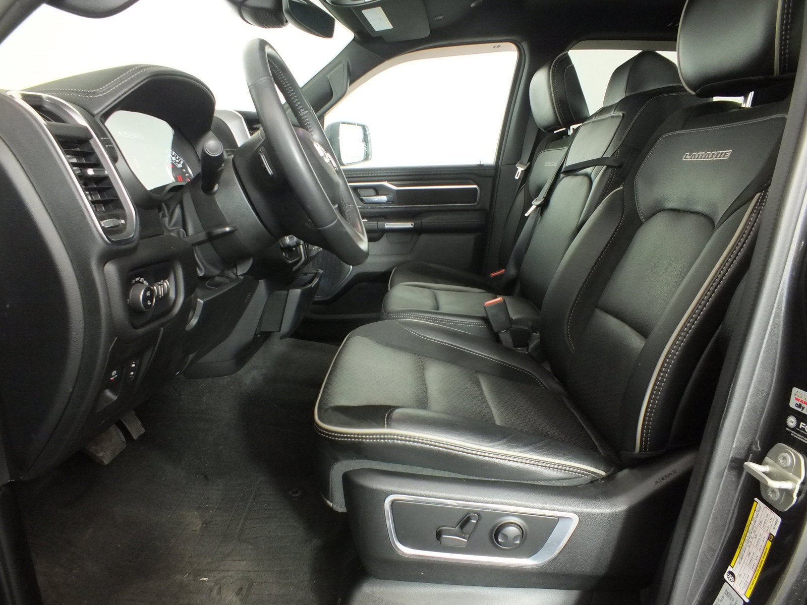 2024 RAM 1500 Laramie 4WD HYBRID *1-OWNER*