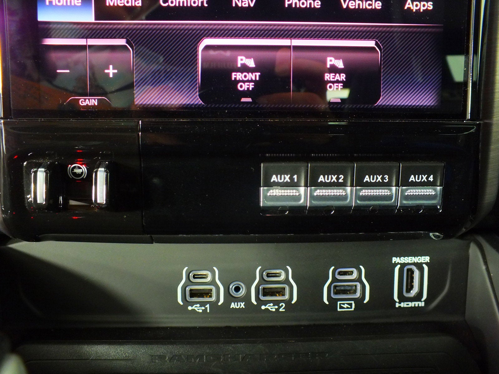 2025 RAM 1500 RHO 4WD *UNDER 20K MILES! CLEAN CARFAX!*