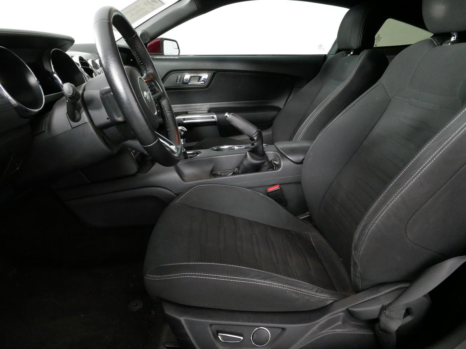 2017 Ford Mustang GT RWD *CLEAN CARFAX*