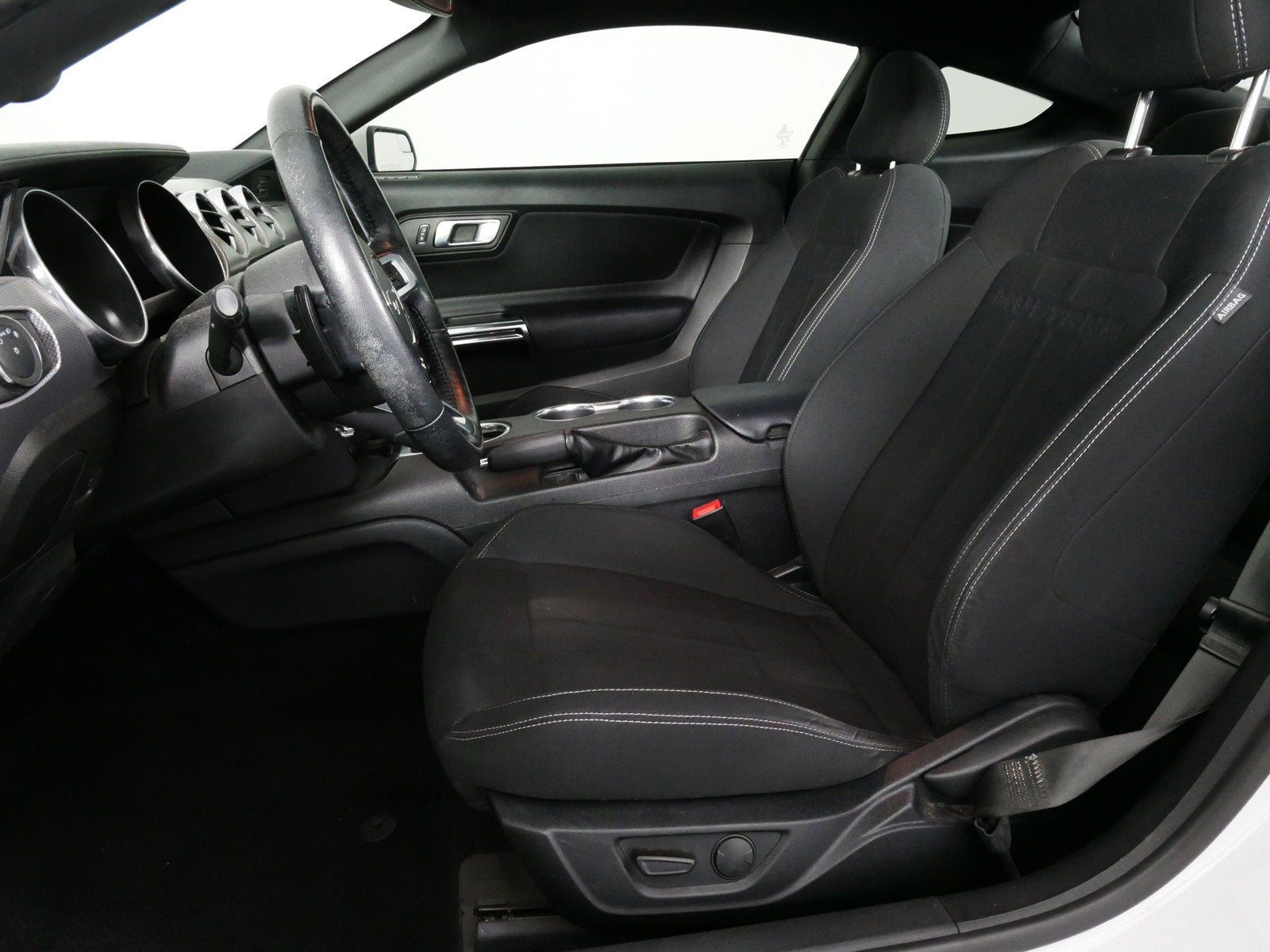2020 Ford Mustang EcoBoost RWD *1 OWNER, CLEAN CARFAX!*