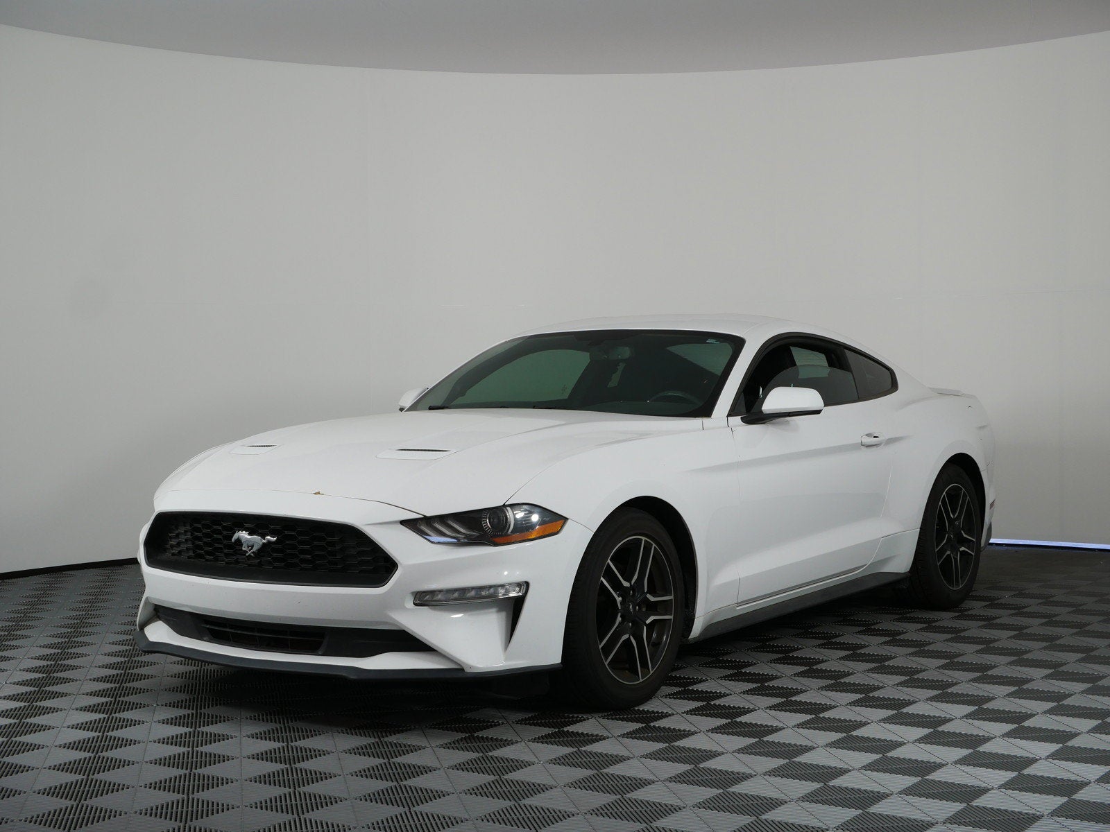 2020 Ford Mustang EcoBoost RWD *1 OWNER, CLEAN CARFAX!*
