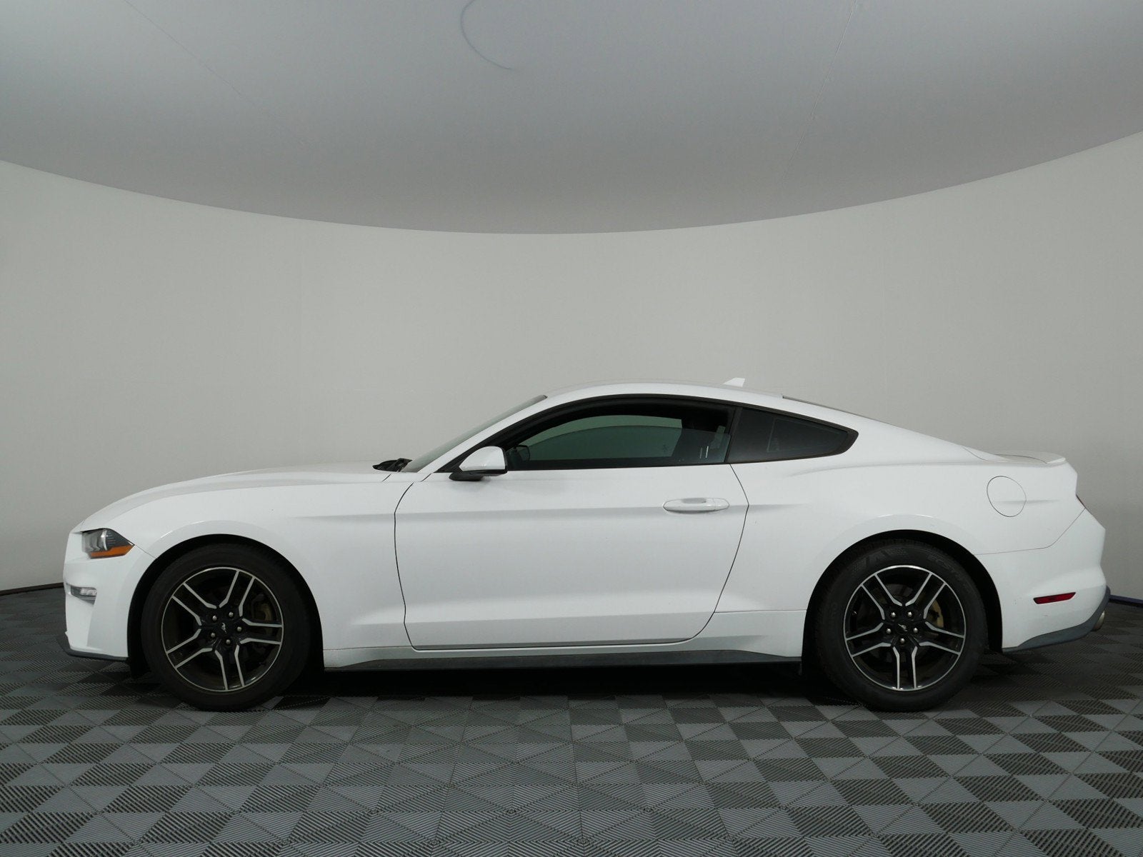 2020 Ford Mustang EcoBoost RWD *1 OWNER, CLEAN CARFAX!*