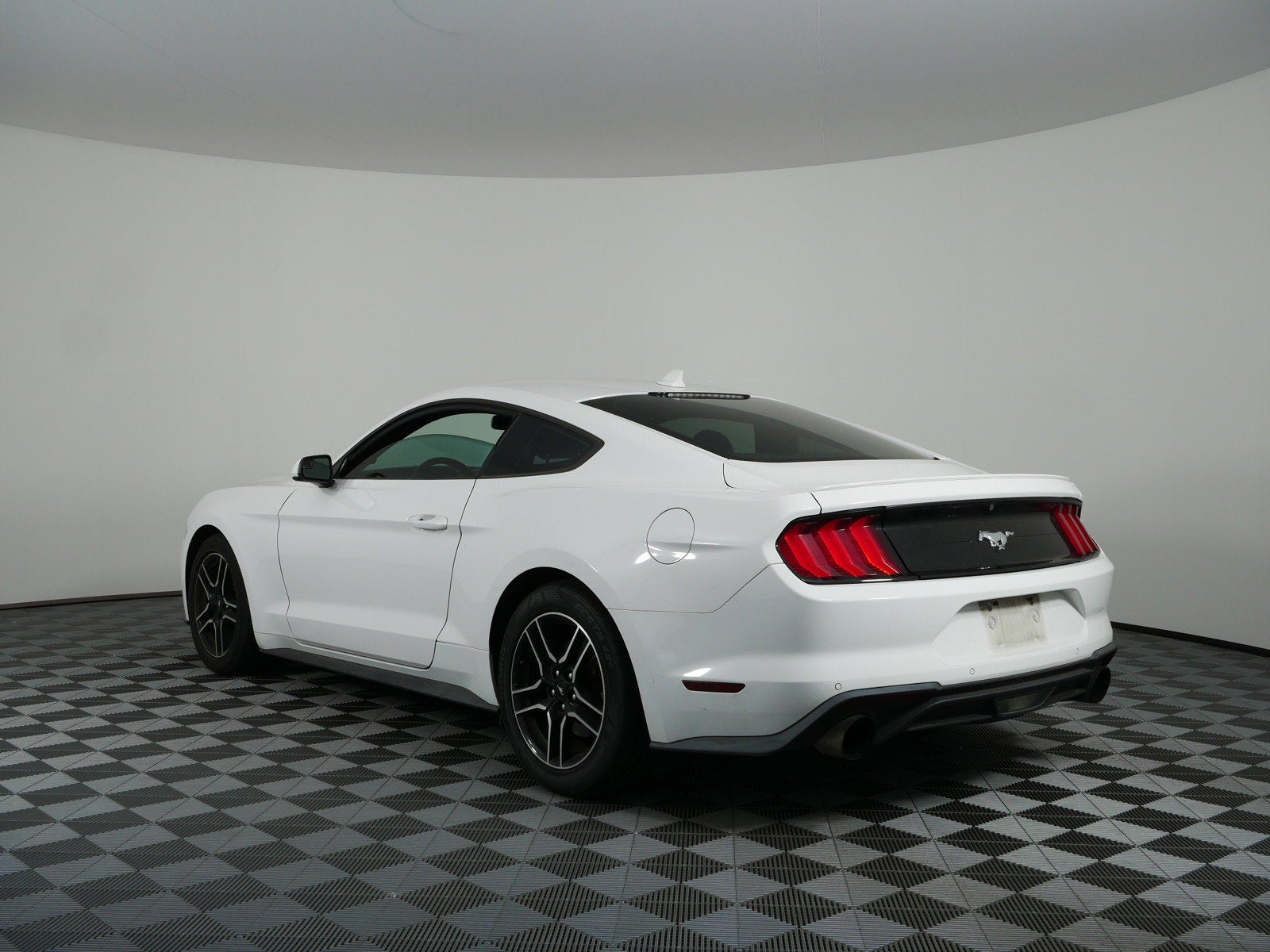 2020 Ford Mustang EcoBoost RWD *1 OWNER, CLEAN CARFAX!*