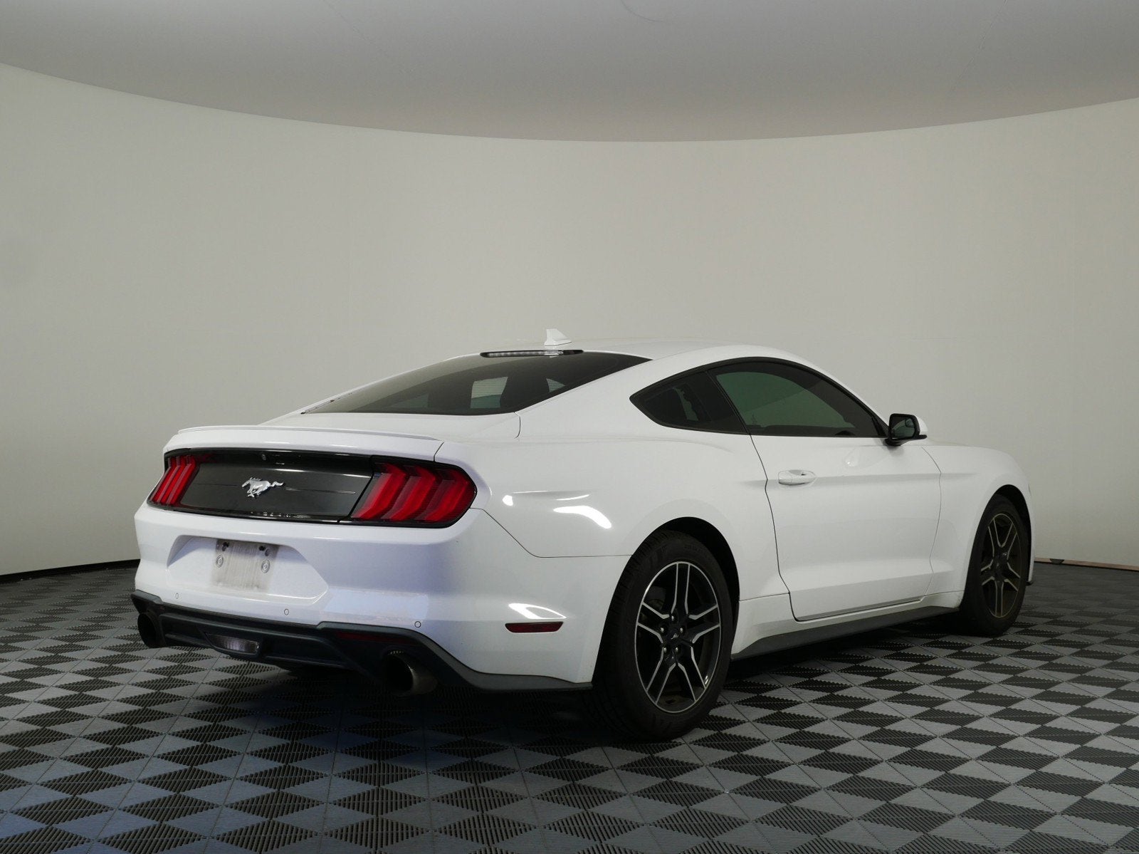 2020 Ford Mustang EcoBoost RWD *1 OWNER, CLEAN CARFAX!*