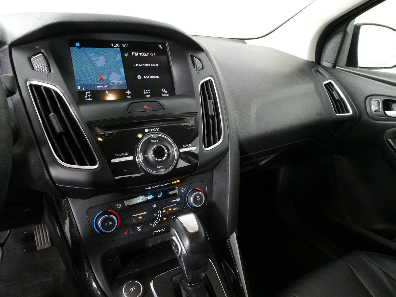 2017 Ford Focus Titanium *1-OWNER, CLEAN CARFAX!*