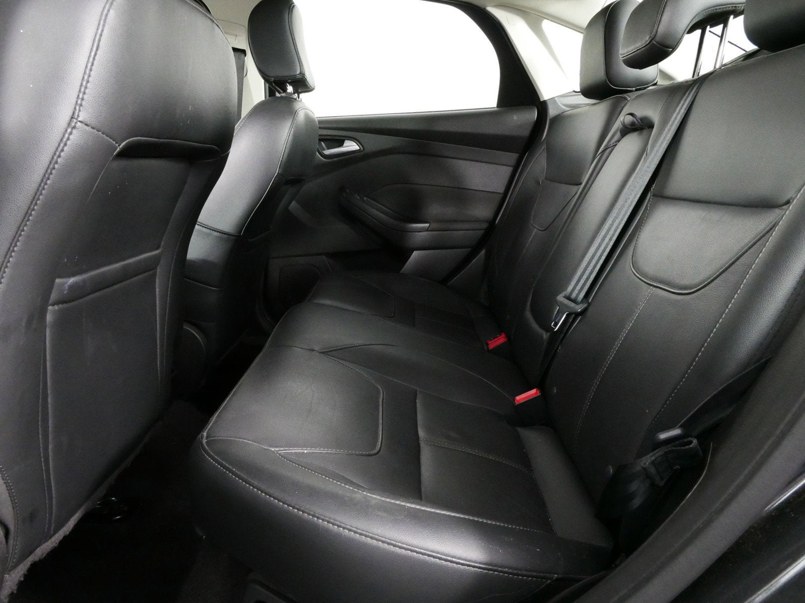 2017 Ford Focus Titanium *1-OWNER, CLEAN CARFAX!*