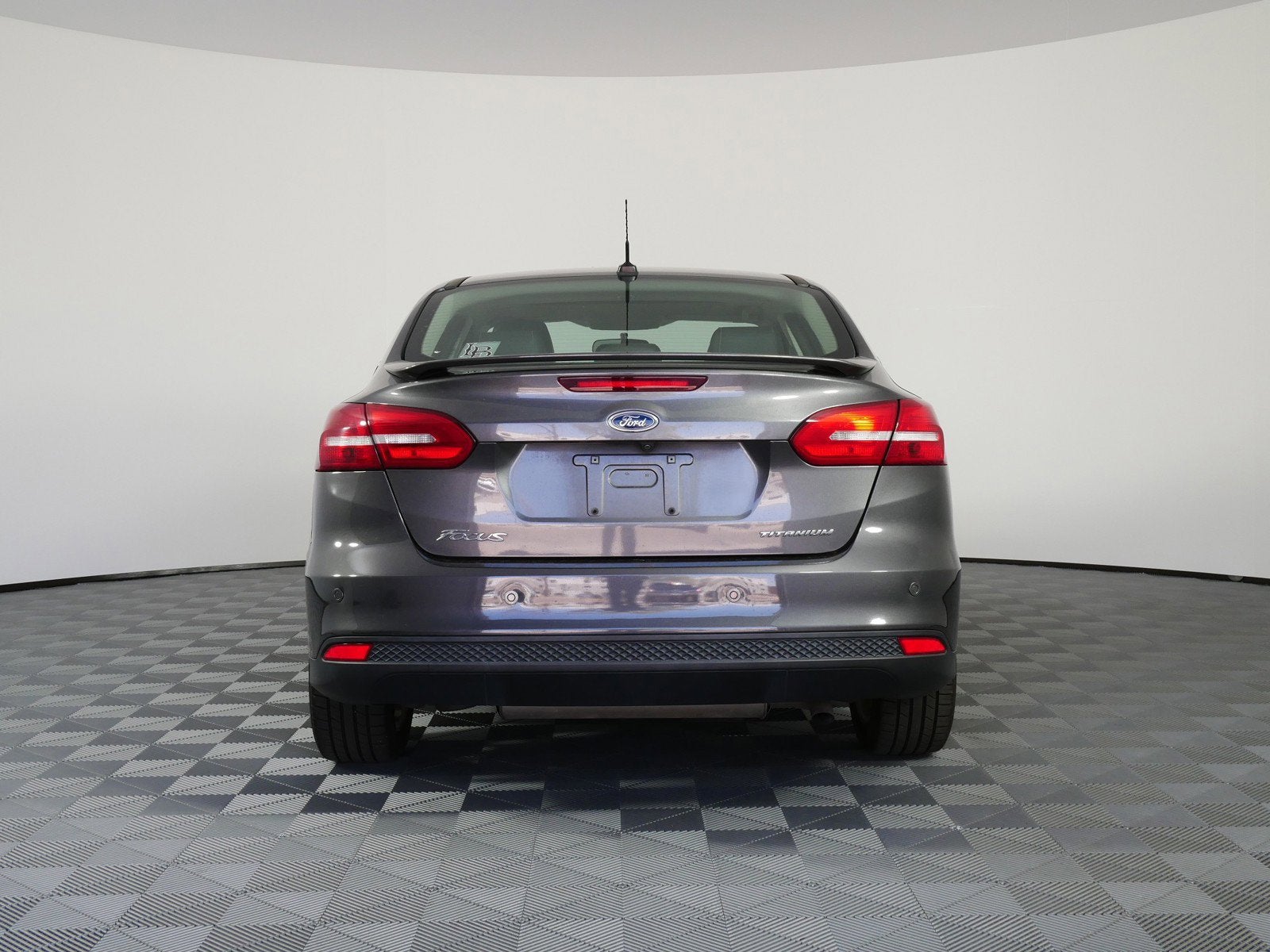 2017 Ford Focus Titanium *1-OWNER, CLEAN CARFAX!*